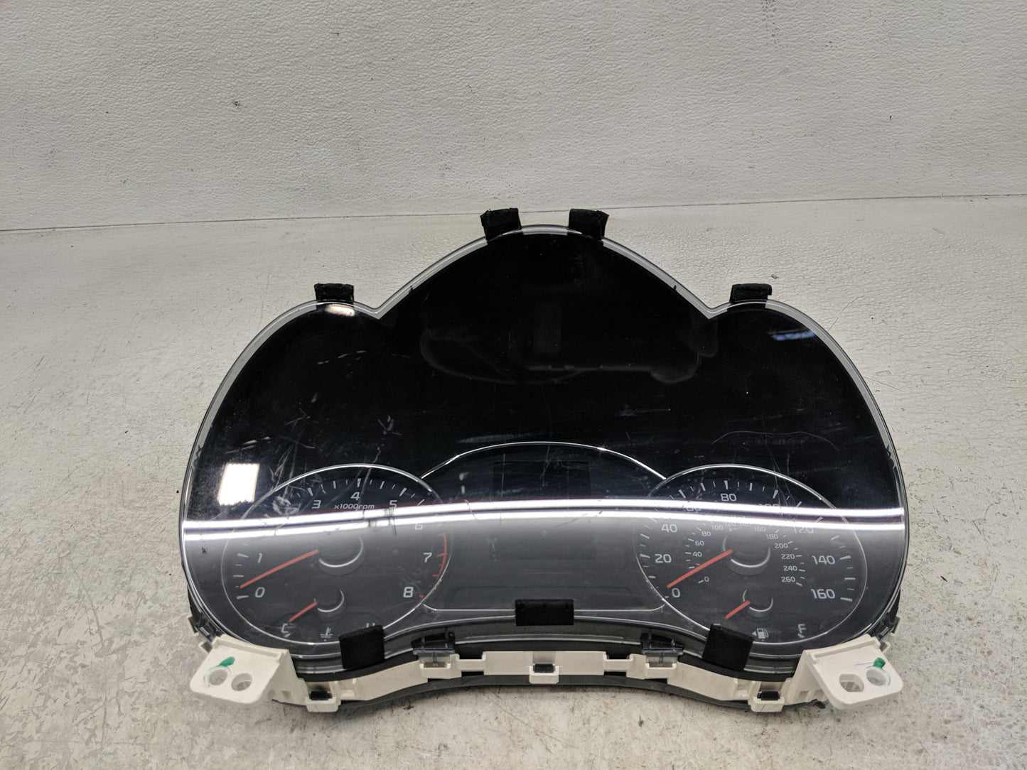 2017-2018 Kia Forte Instrument Cluster Speedometer Gauges P/N:94003-B0301 Fits Fits 2017 2018 OEM Used Auto Parts - Oemuseda