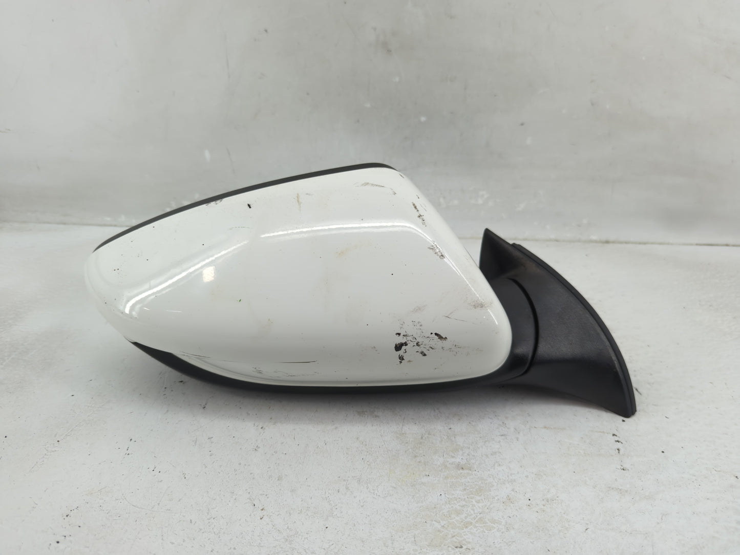 2016-2018 Kia Forte Passenger Side View Mirror - Right Door Mirror OEM Used - Oemusedautoparts1.com