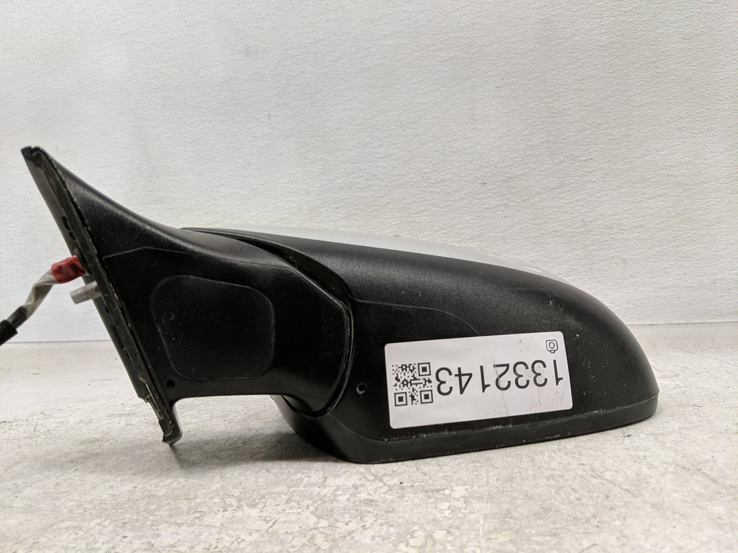 2016-2018 Kia Forte Driver Side View Mirror - Left Door Mirror OEM Used - Oemusedautoparts1.com