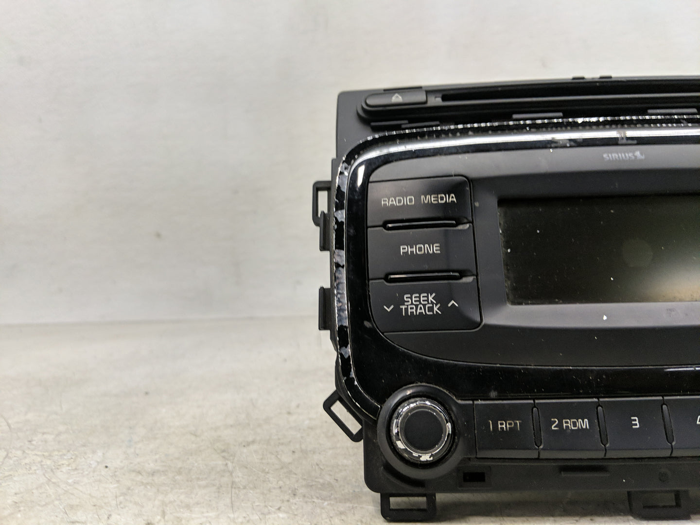 2017-2018 Kia Forte Radio AM FM Cd Player Receiver Replacement P/N:96170-B0010WK Fits Fits 2017 2018 OEM Used Auto Parts - O