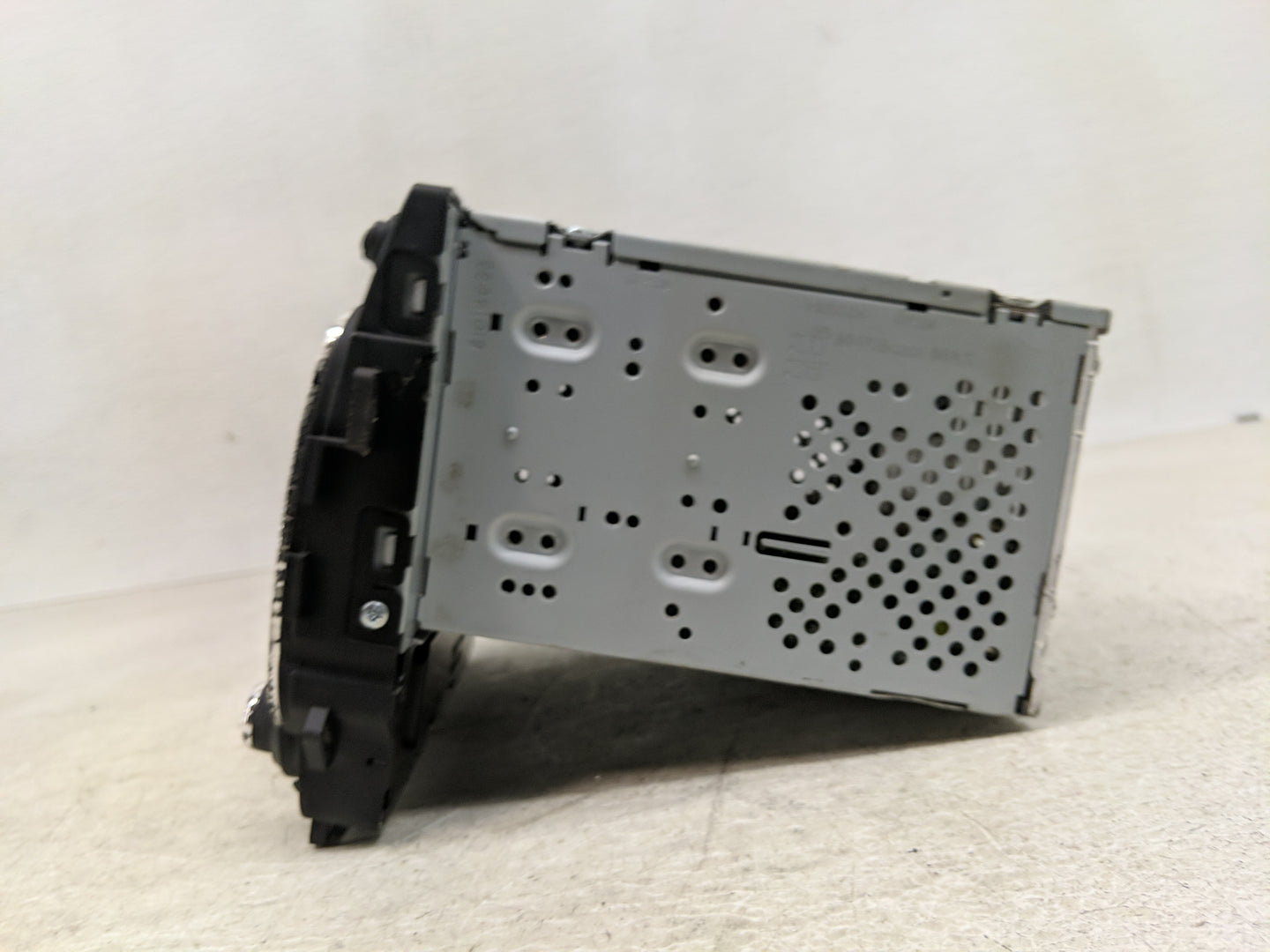2017-2018 Kia Forte Radio AM FM Cd Player Receiver Replacement P/N:96170-B0010WK Fits Fits 2017 2018 OEM Used Auto Parts - O