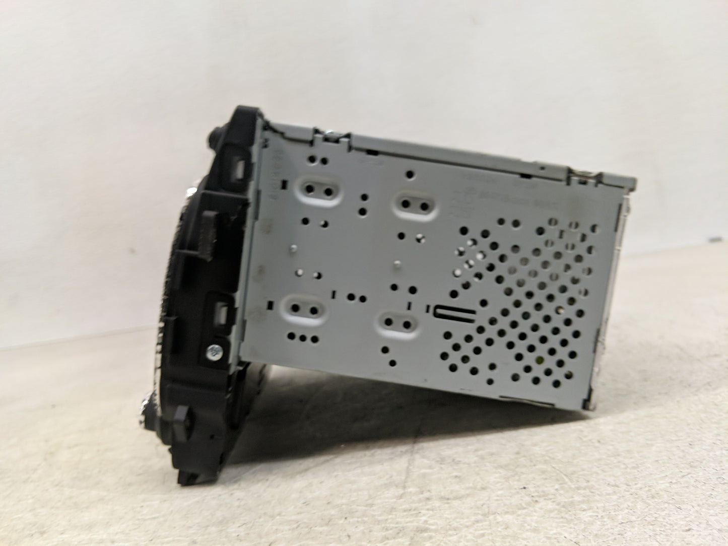 2017-2018 Kia Forte Radio AM FM Cd Player Receiver Replacement P/N:96170-B0010WK Fits Fits 2017 2018 OEM Used Auto Parts - O