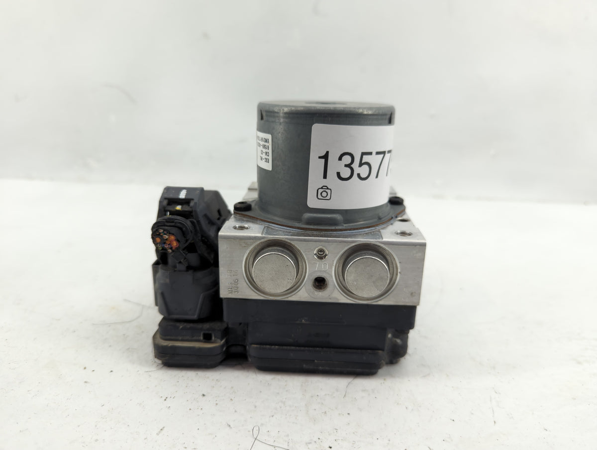 2017-2018 Kia Forte Anti-Lock Brake ABS Pump Module Actuator OEM P/N:61589-45200 58900-B0200 Fits Fits 2017 2018 OEM Used Au