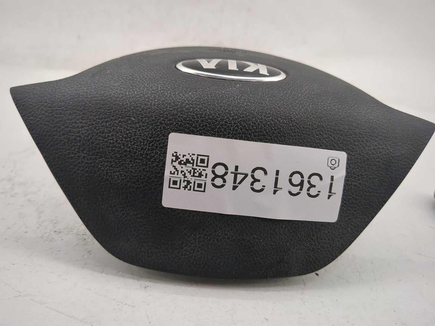 2017-2018 Kia Forte Air Bag Driver Left Steering Wheel Mounted P/N:56900B0800WK Fits Fits 2017 2018 OEM Used Auto Parts - Oe