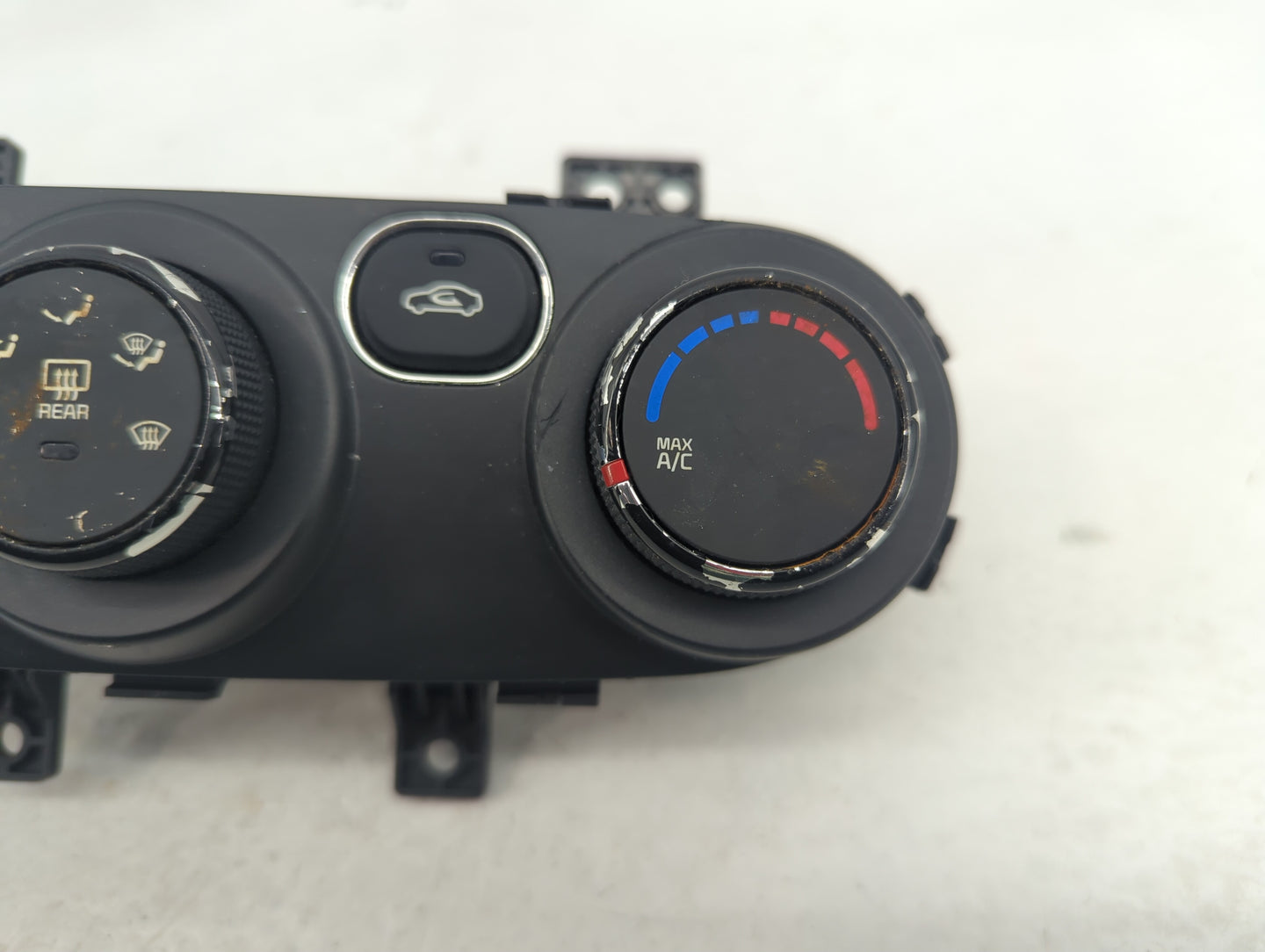 2017-2018 Kia Forte Climate Control Module Temperature AC/Heater Replacement P/N:97250-B0AA0 Fits Fits 2017 2018 OEM Used Au