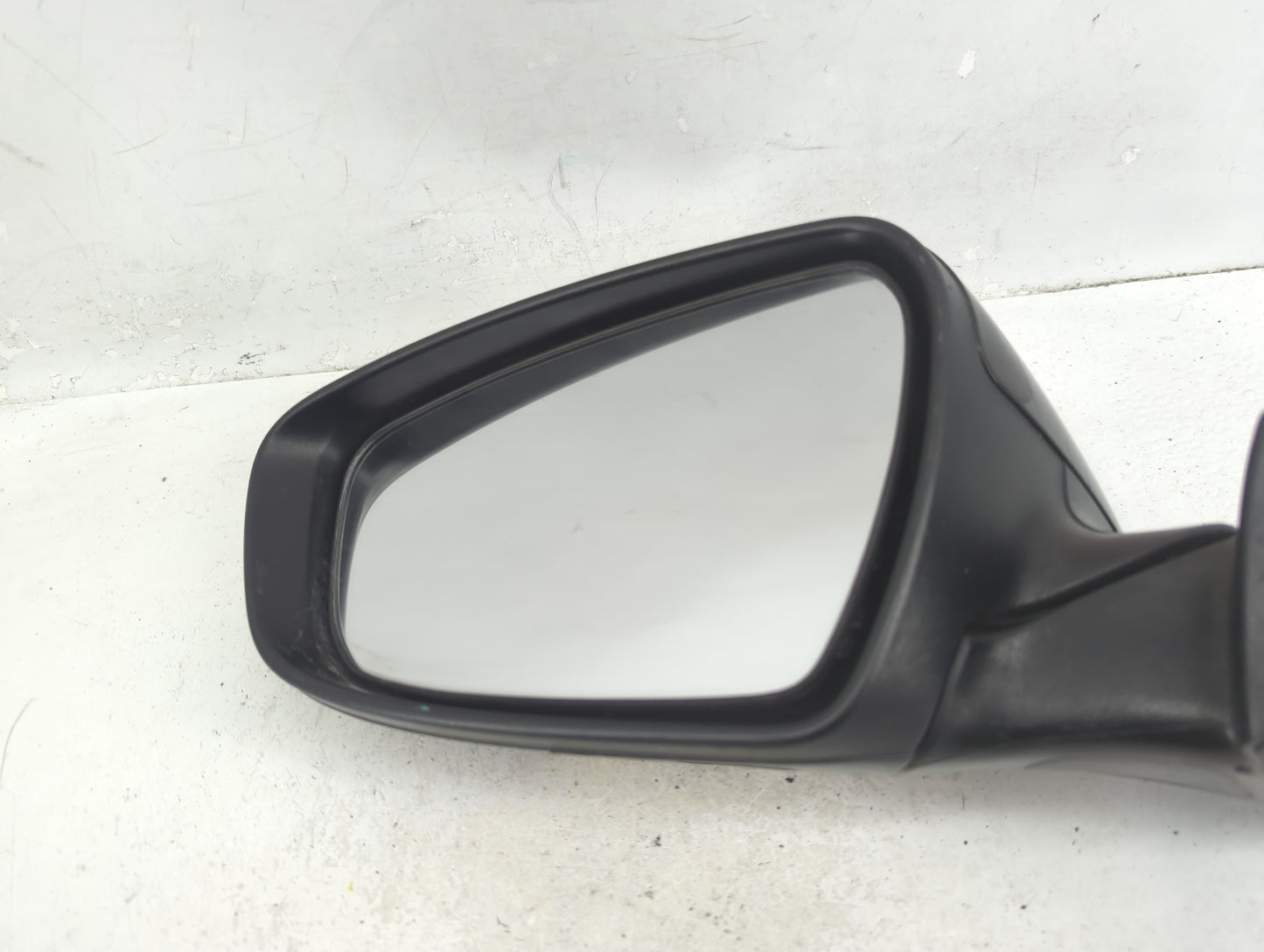 2016-2018 Kia Forte Driver Side View Mirror - Left Door Mirror OEM Used - Oemusedautoparts1.com