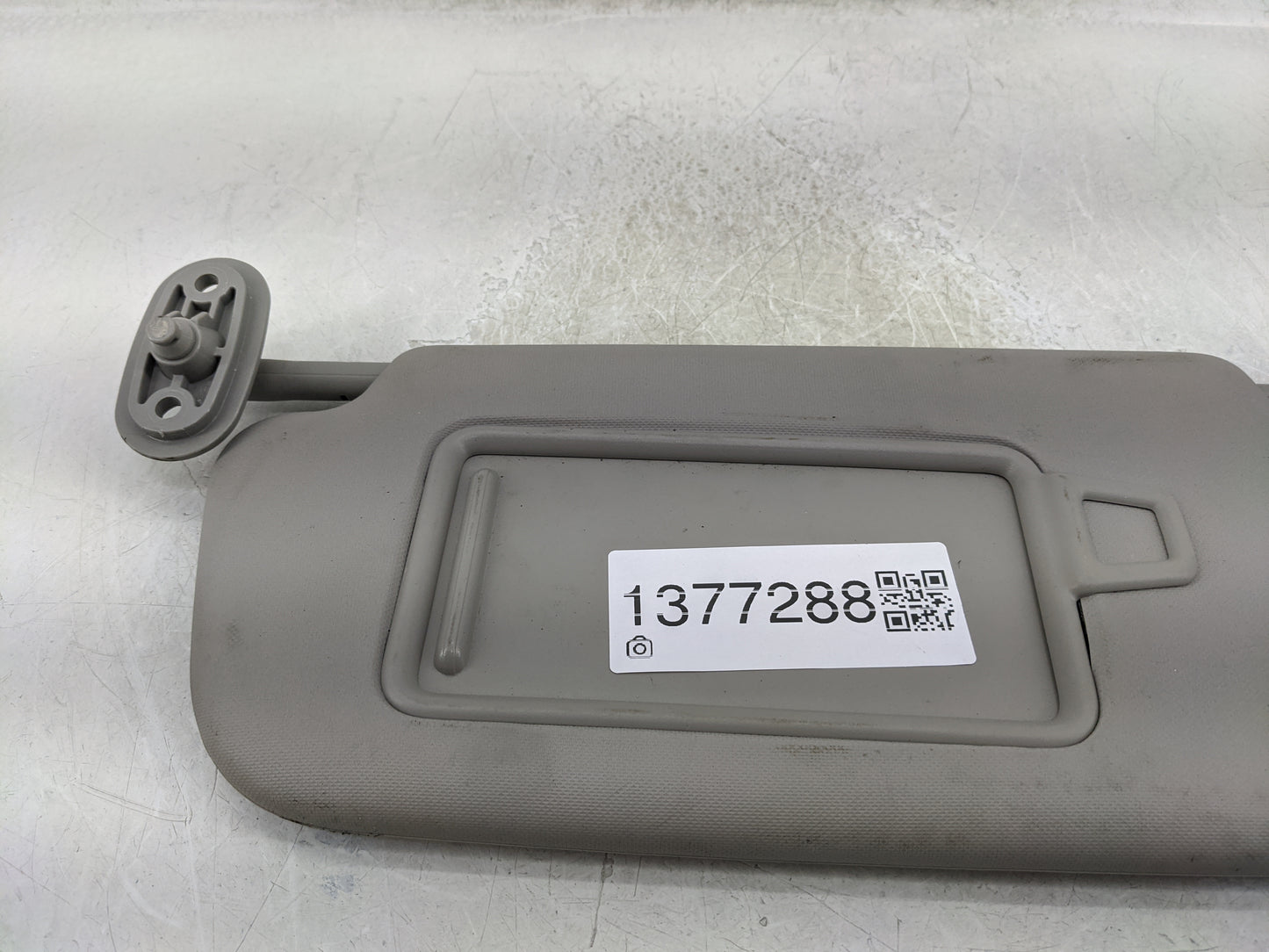 2017-2018 Kia Forte Sun Visor Shade Replacement Driver Left Mirror Fits Fits 2017 2018 OEM Used Auto Parts - Oemusedautopart