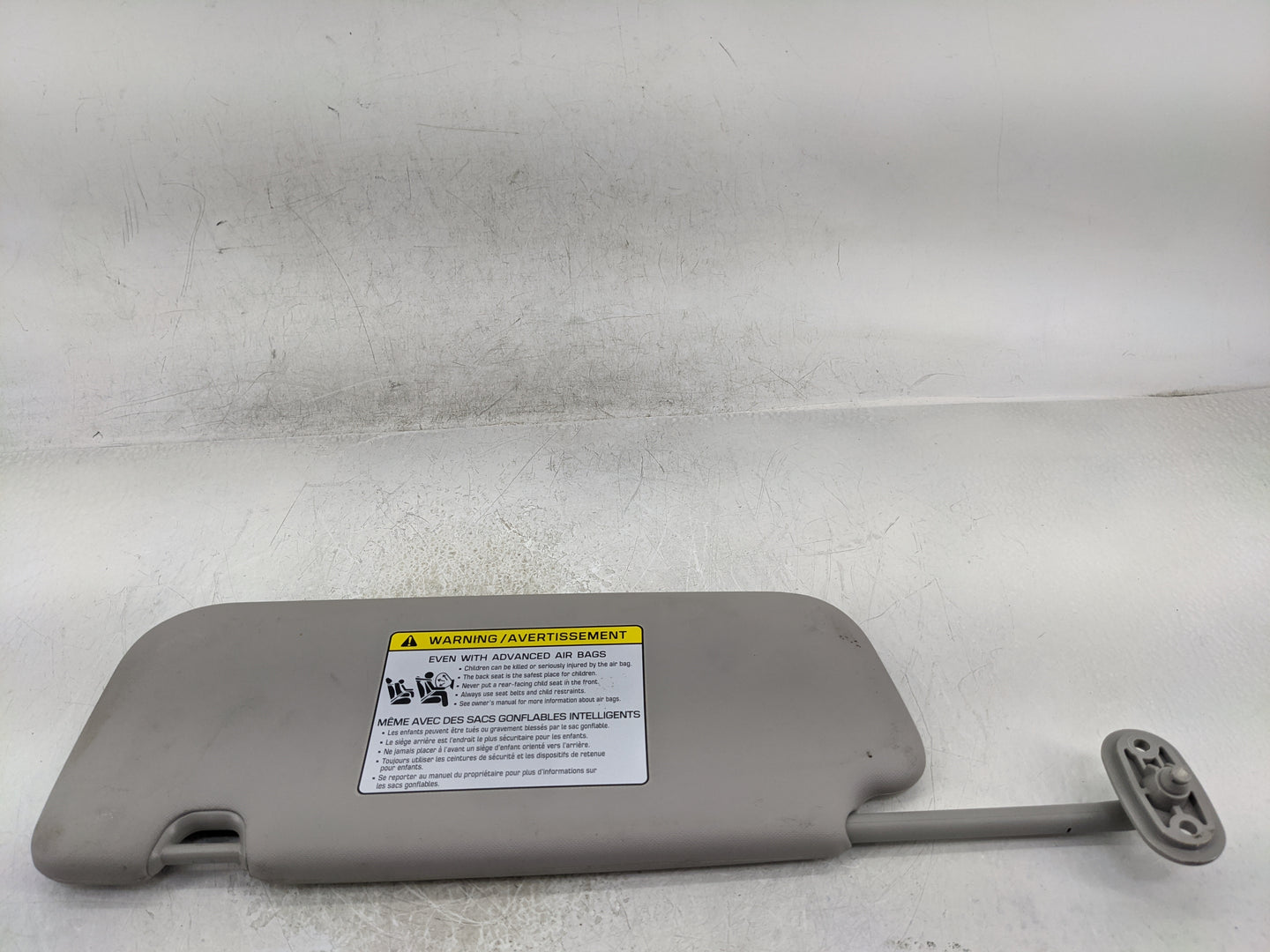 2017-2018 Kia Forte Sun Visor Shade Replacement Passenger Right Mirror Fits Fits 2017 2018 OEM Used Auto Parts - Oemusedauto
