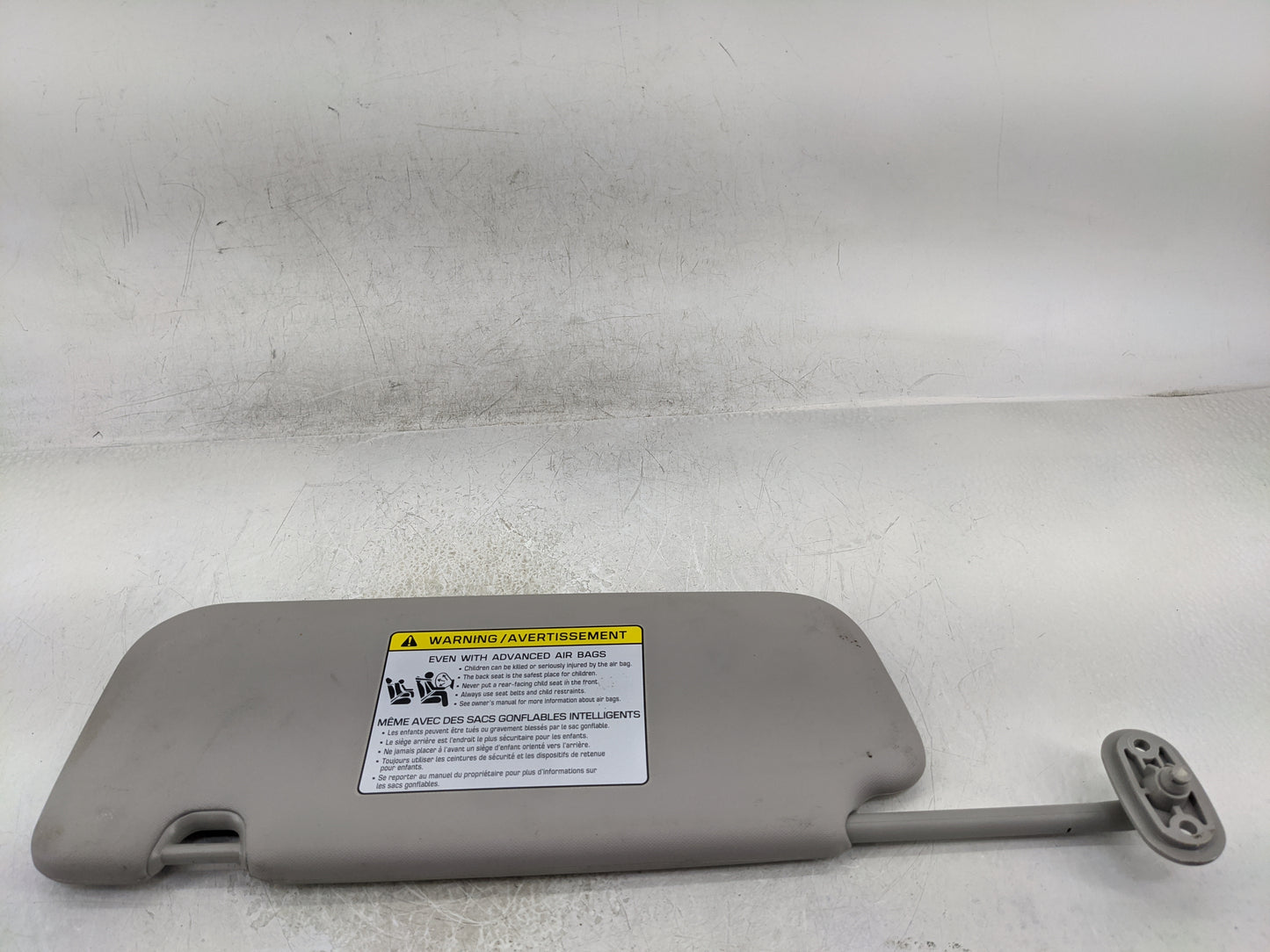 2017-2018 Kia Forte Sun Visor Shade Replacement Passenger Right Mirror Fits Fits 2017 2018 OEM Used Auto Parts - Oemusedauto