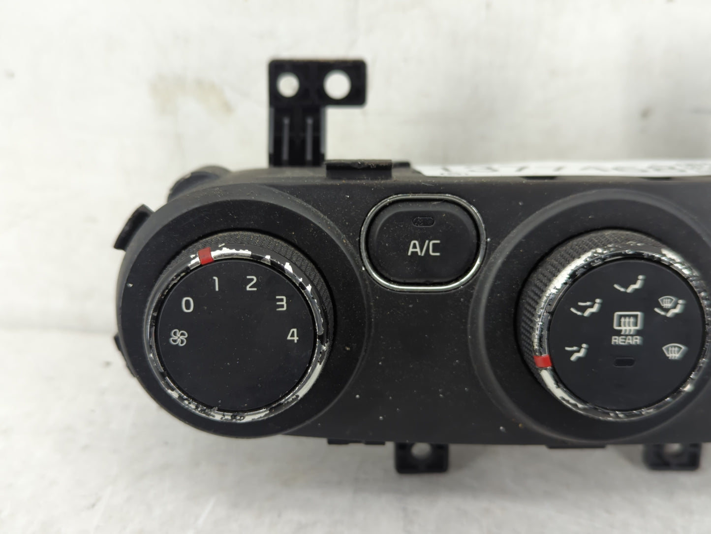 2017-2018 Kia Forte Climate Control Module Temperature AC/Heater Replacement P/N:97250-B0AA0 Fits Fits 2017 2018 OEM Used Au