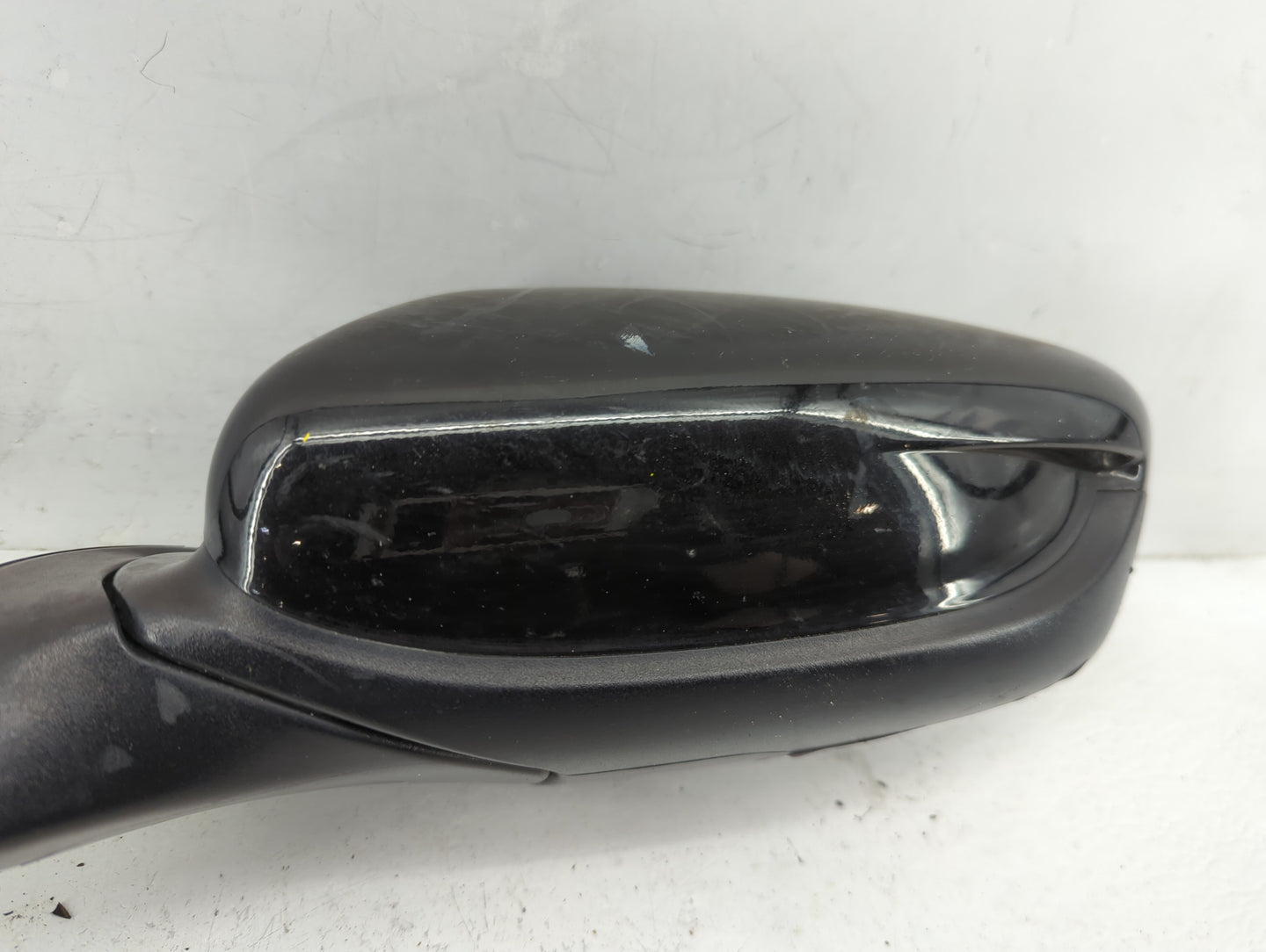 2016-2018 Kia Forte Driver Side View Mirror - Left Door Mirror OEM Used - Oemusedautoparts1.com