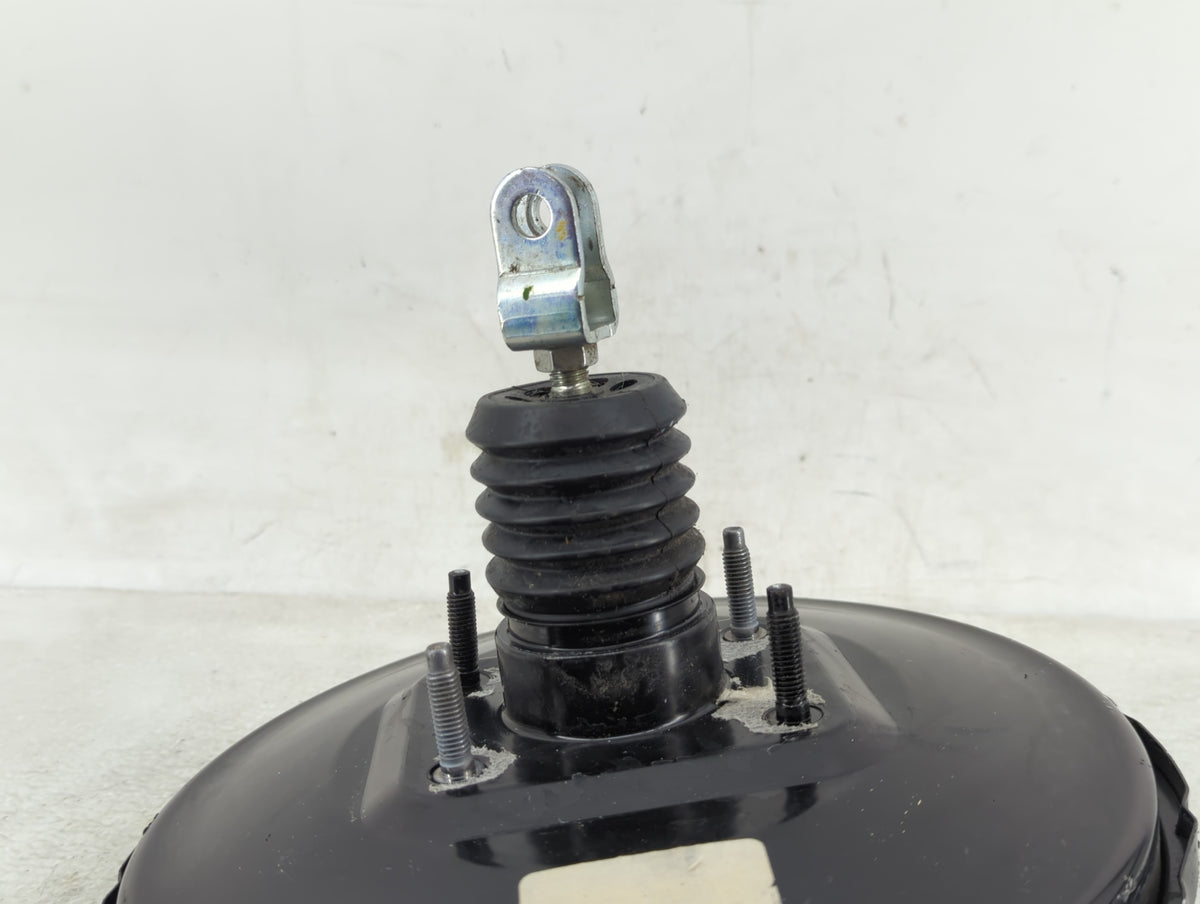 2014-2018 Kia Forte Power Brake Booster Oem 1382181 - Oemusedautoparts1.com