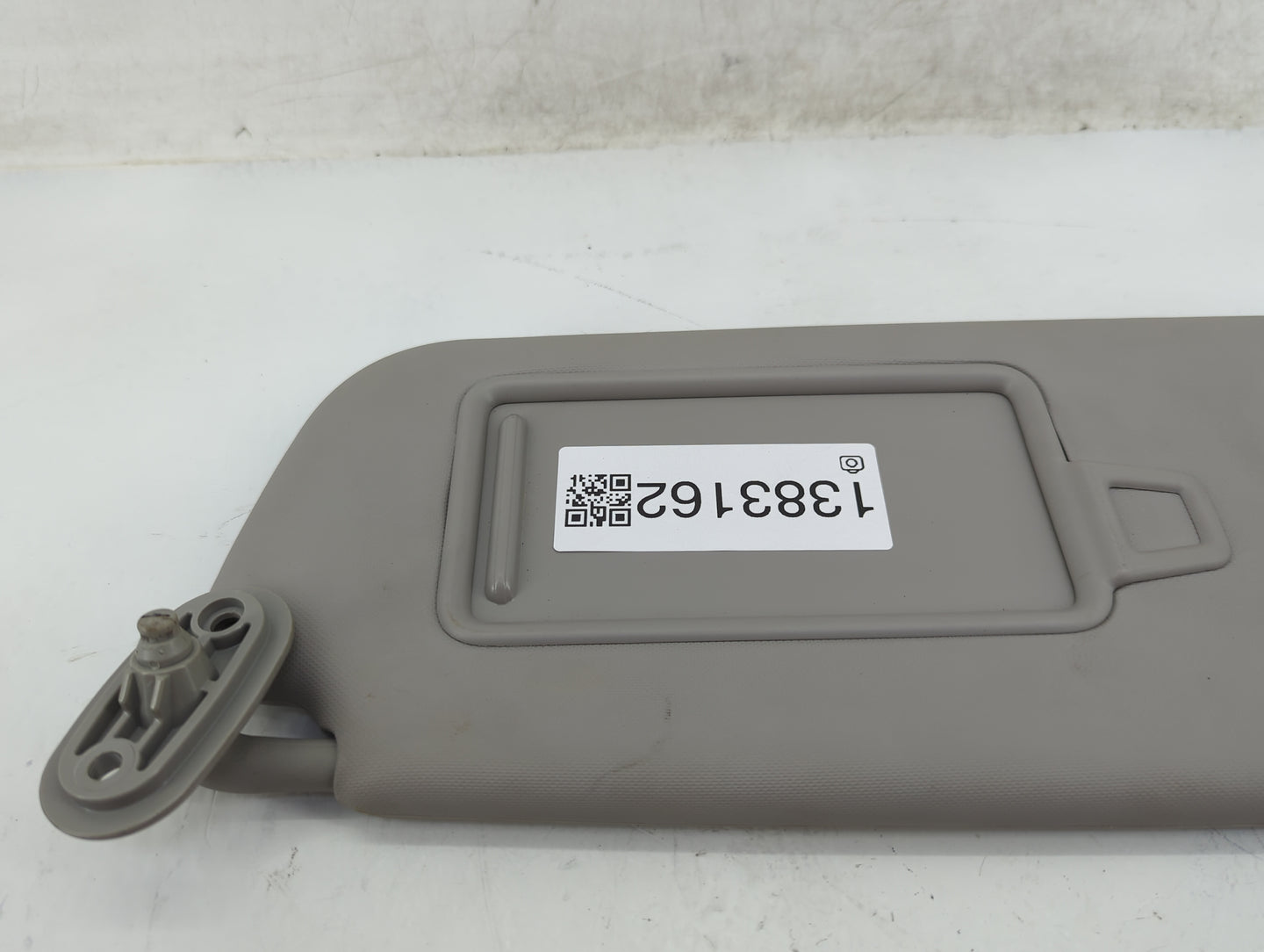 2017-2018 Kia Forte Sun Visor Shade Replacement Passenger Right Mirror Fits Fits 2017 2018 OEM Used Auto Parts - Oemusedauto
