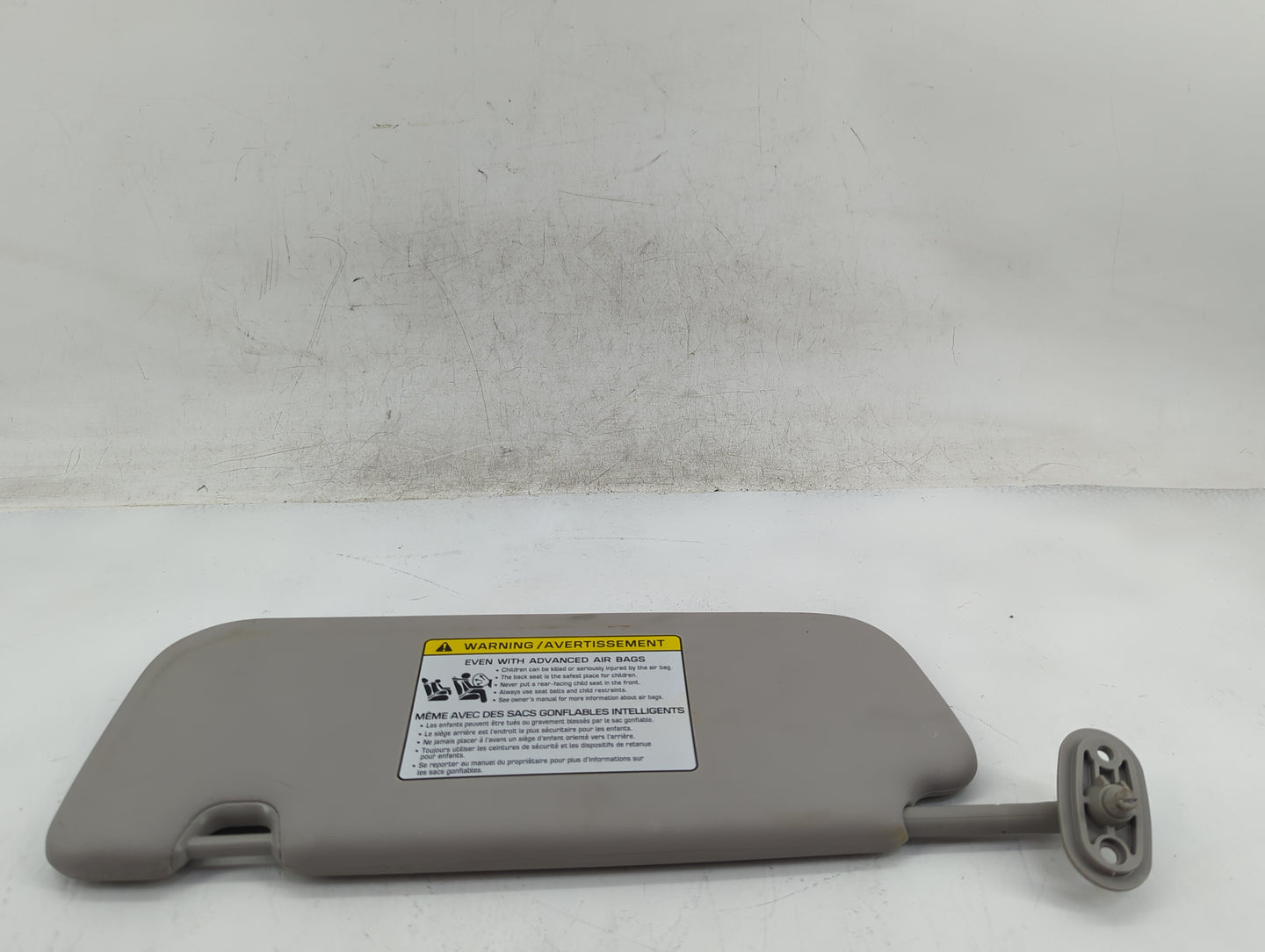2017-2018 Kia Forte Sun Visor Shade Replacement Passenger Right Mirror Fits Fits 2017 2018 OEM Used Auto Parts - Oemusedauto
