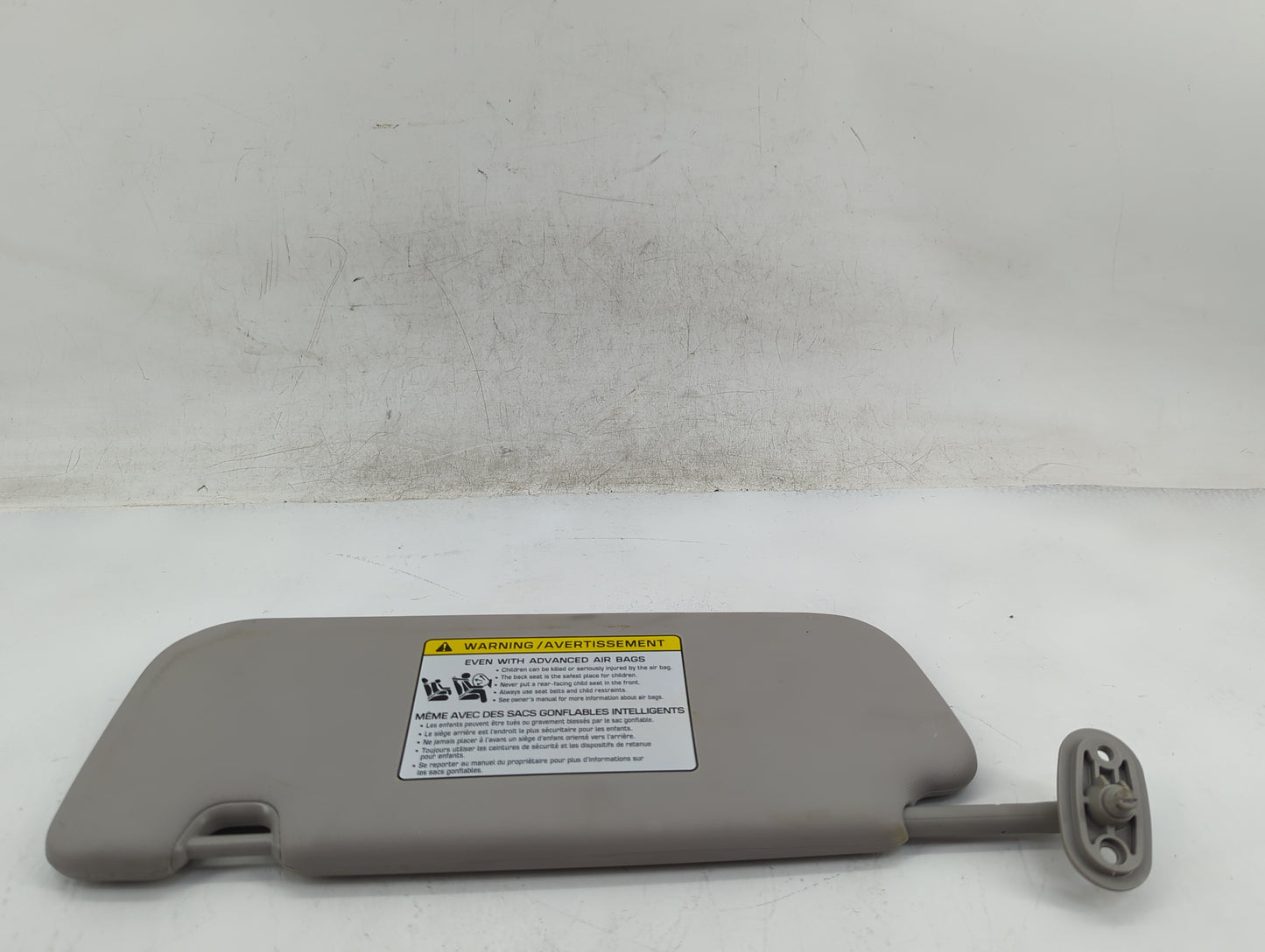 2017-2018 Kia Forte Sun Visor Shade Replacement Passenger Right Mirror Fits Fits 2017 2018 OEM Used Auto Parts - Oemusedauto