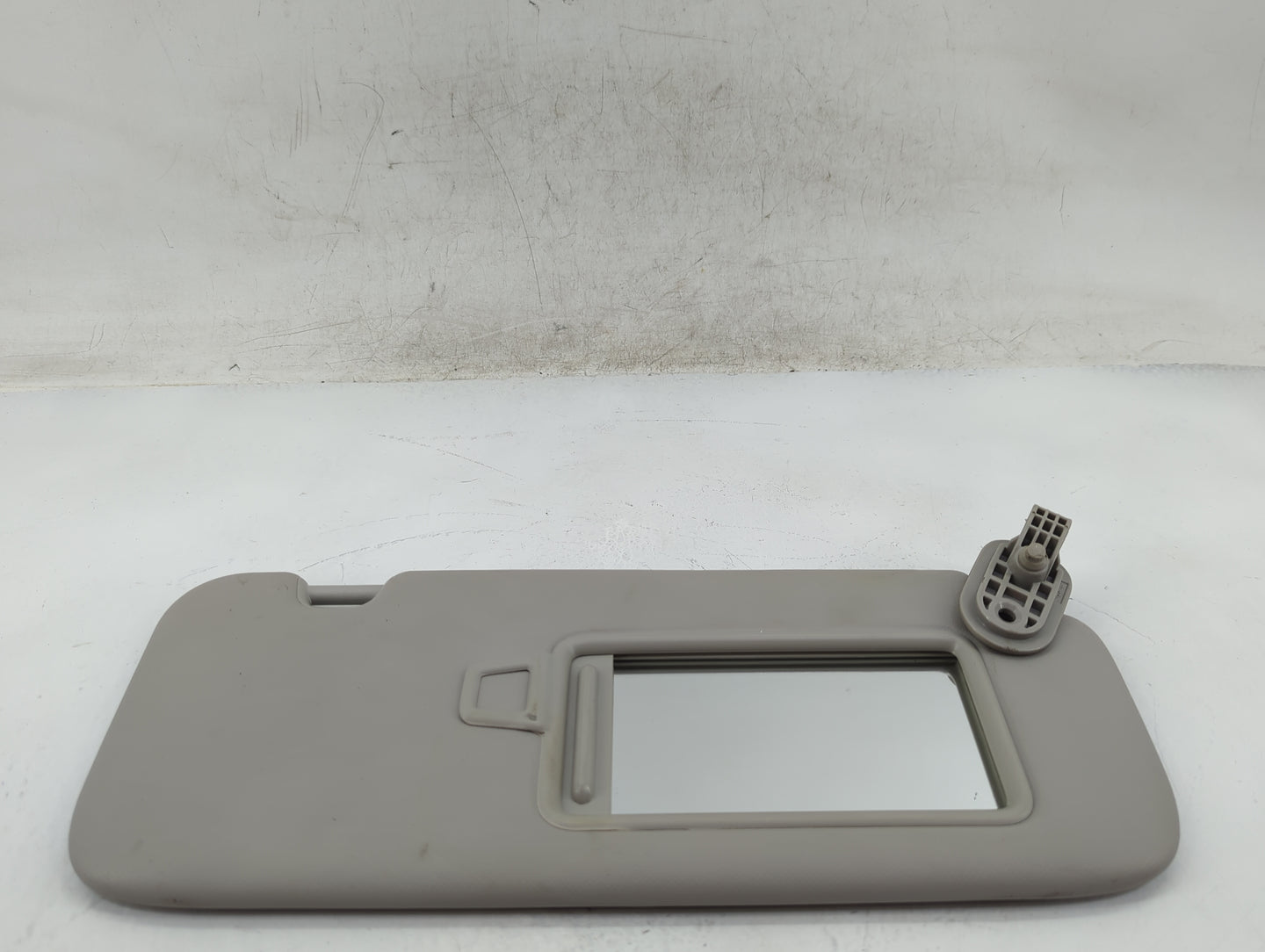 2017-2018 Kia Forte Sun Visor Shade Replacement Passenger Right Mirror Fits Fits 2017 2018 OEM Used Auto Parts - Oemusedauto