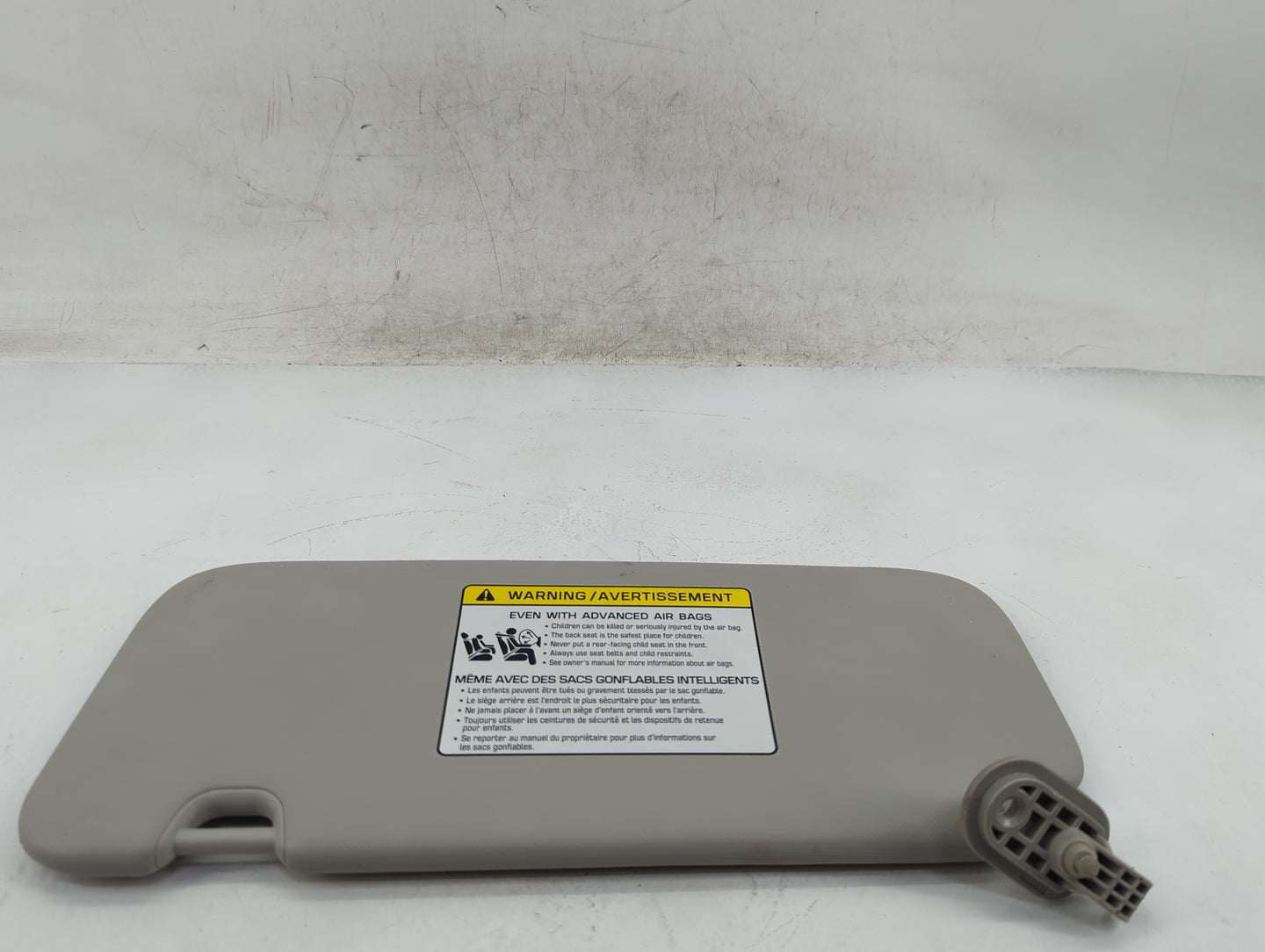 2017-2018 Kia Forte Sun Visor Shade Replacement Passenger Right Mirror Fits Fits 2017 2018 OEM Used Auto Parts - Oemusedauto