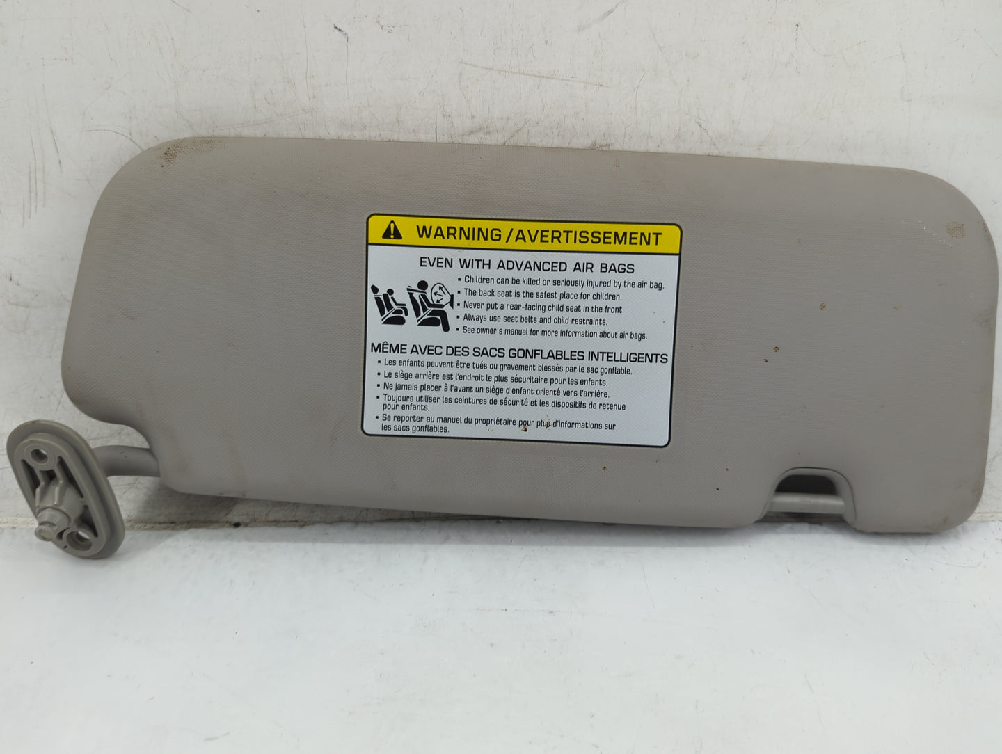 2017-2018 Kia Forte Sun Visor Shade Replacement Driver Left Mirror Fits Fits 2017 2018 OEM Used Auto Parts - Oemusedautopart