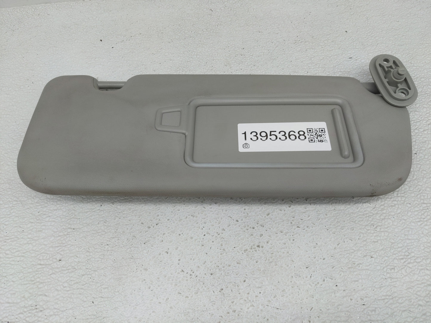 2017-2018 Kia Forte Sun Visor Shade Replacement Passenger Right Mirror Fits Fits 2017 2018 OEM Used Auto Parts - Oemusedauto