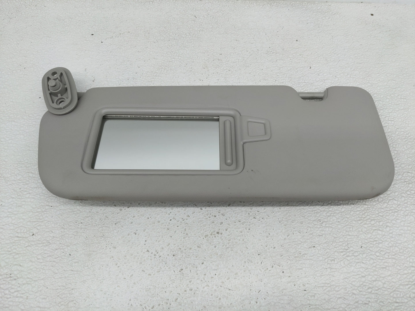 2017-2018 Kia Forte Sun Visor Shade Replacement Driver Left Mirror Fits Fits 2017 2018 OEM Used Auto Parts - Oemusedautopart