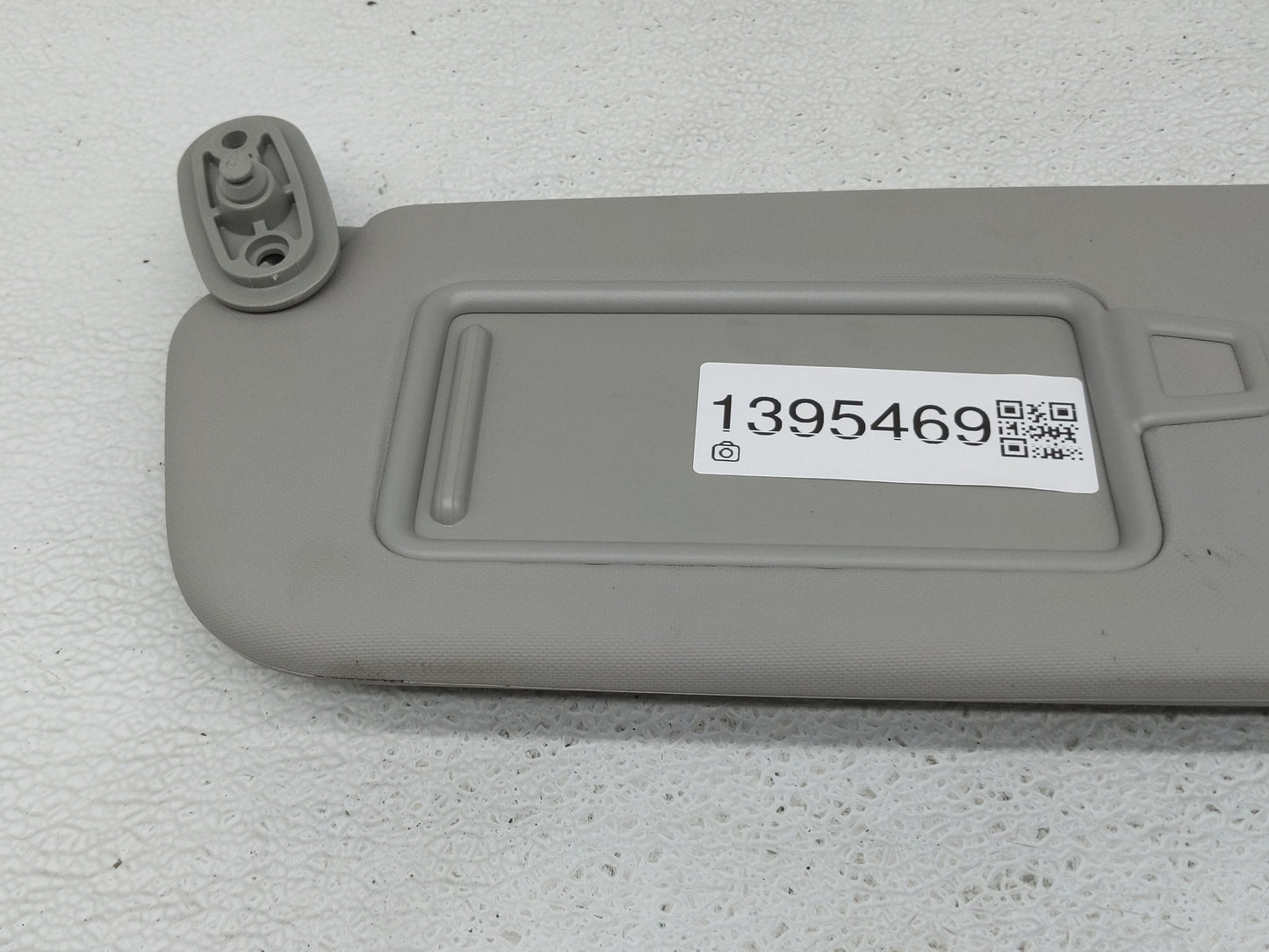 2017-2018 Kia Forte Sun Visor Shade Replacement Driver Left Mirror Fits Fits 2017 2018 OEM Used Auto Parts - Oemusedautopart