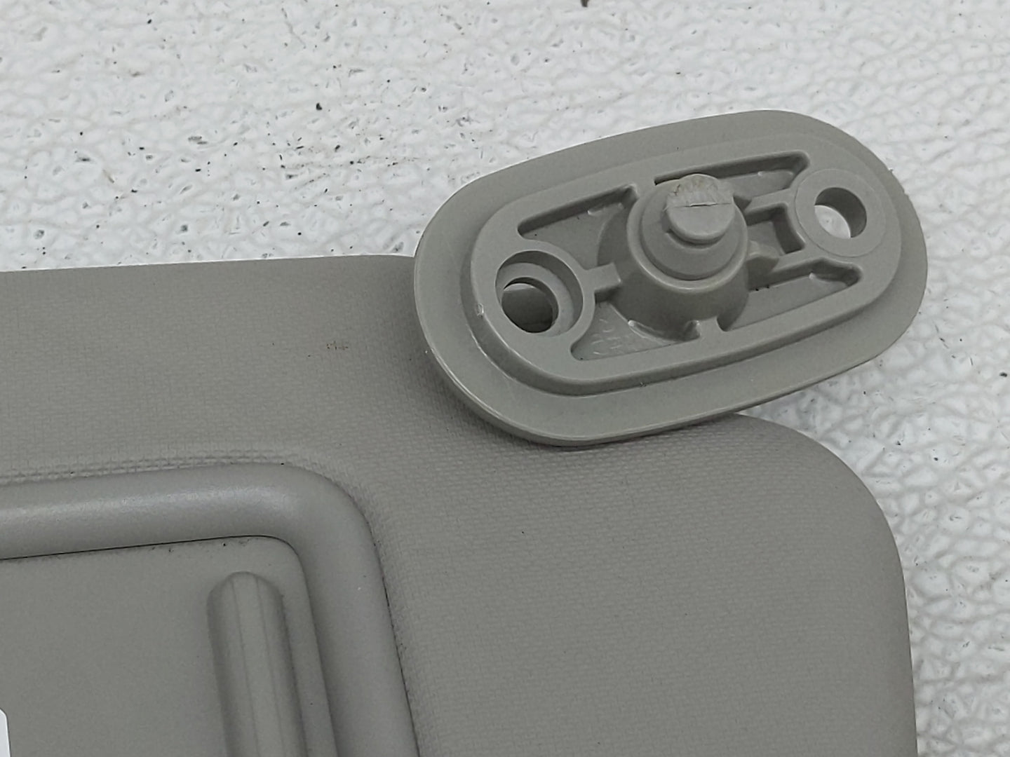 2017-2018 Kia Forte Sun Visor Shade Replacement Passenger Right Mirror Fits Fits 2017 2018 OEM Used Auto Parts - Oemusedauto