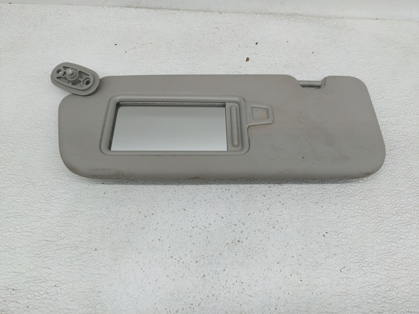 2017-2018 Kia Forte Sun Visor Shade Replacement Driver Left Mirror Fits Fits 2017 2018 OEM Used Auto Parts - Oemusedautopart