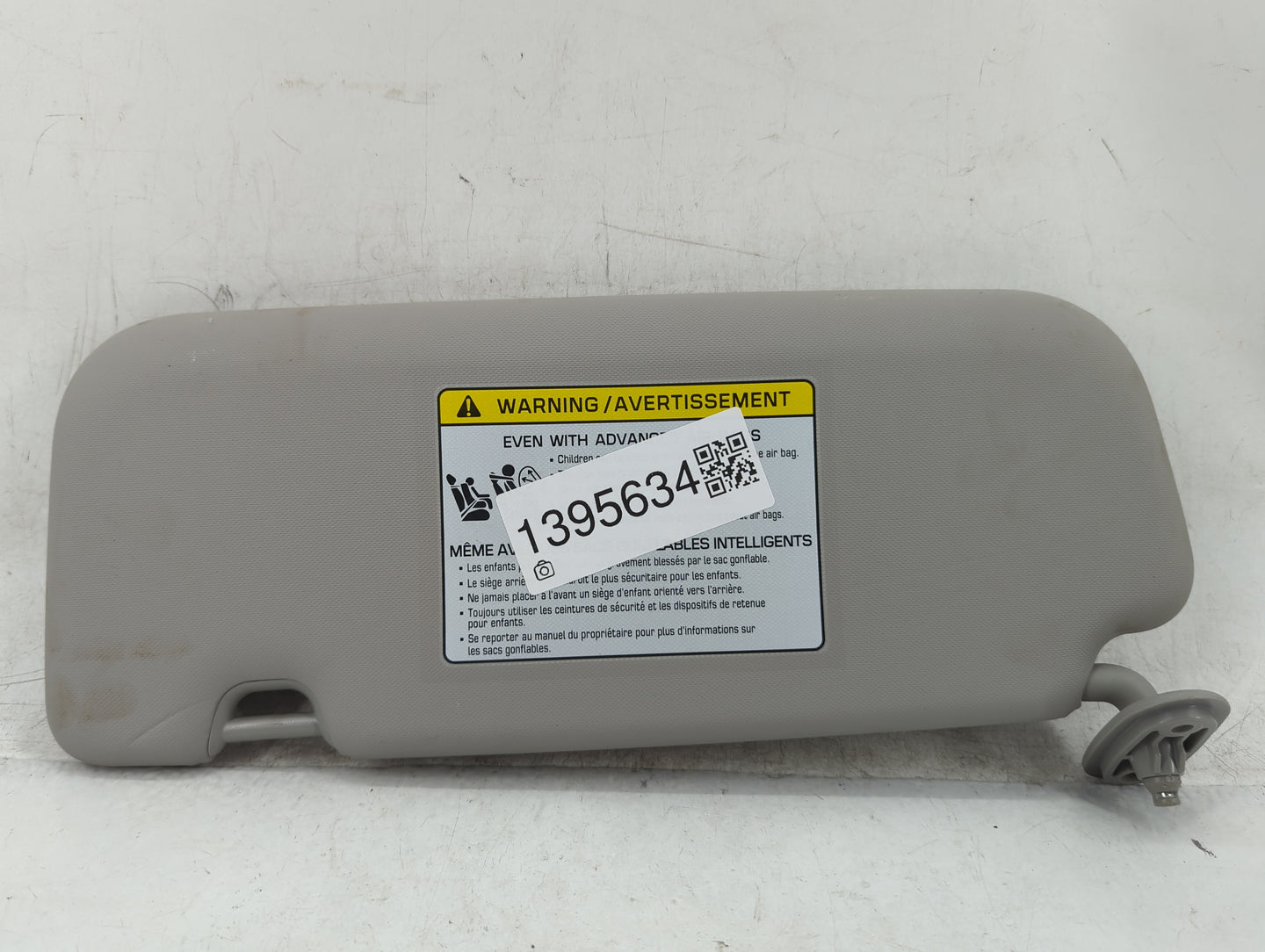 2017-2018 Kia Forte Sun Visor Shade Replacement Passenger Right Mirror Fits Fits 2017 2018 OEM Used Auto Parts - Oemusedauto