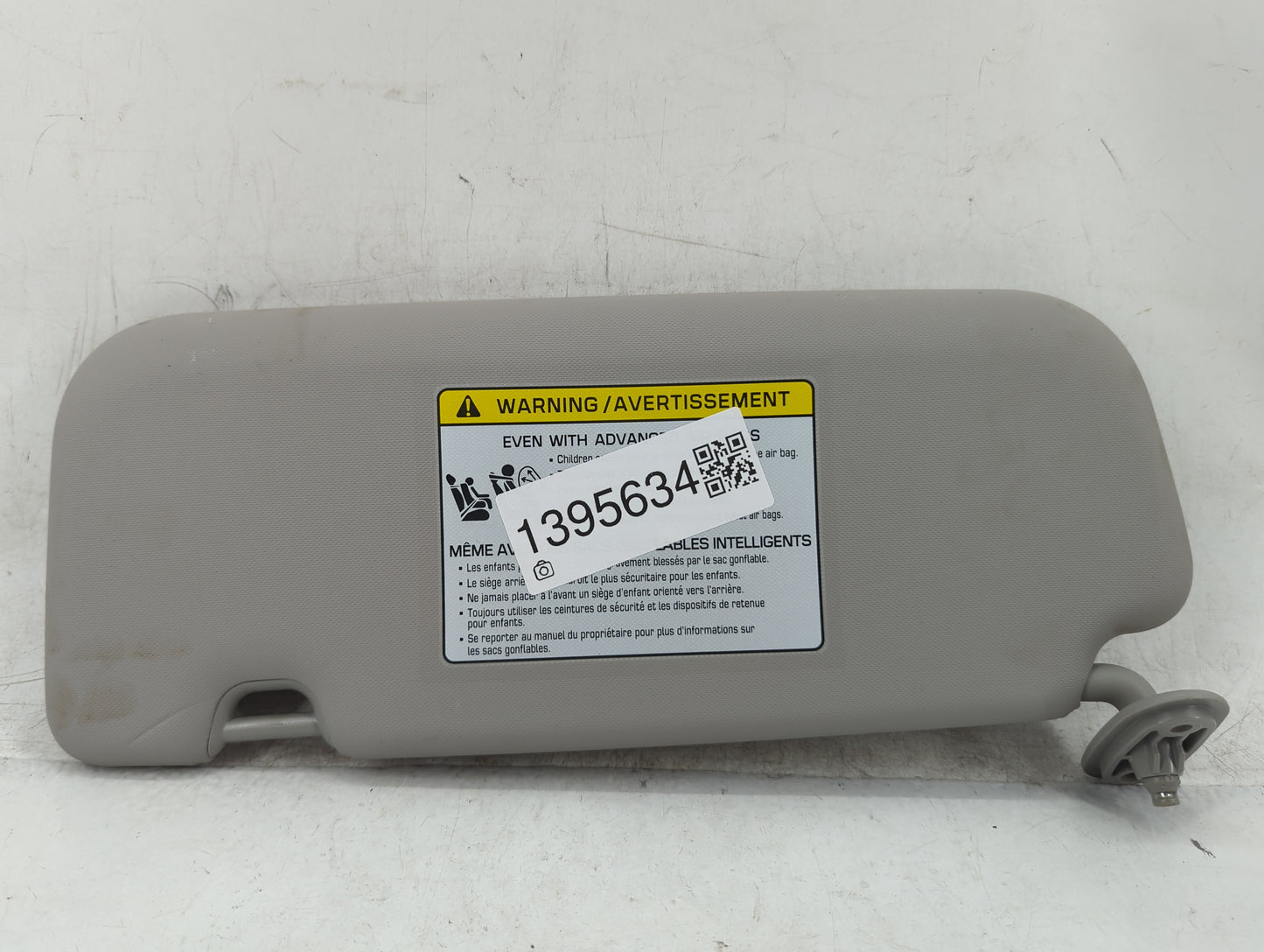 2017-2018 Kia Forte Sun Visor Shade Replacement Passenger Right Mirror Fits Fits 2017 2018 OEM Used Auto Parts - Oemusedauto