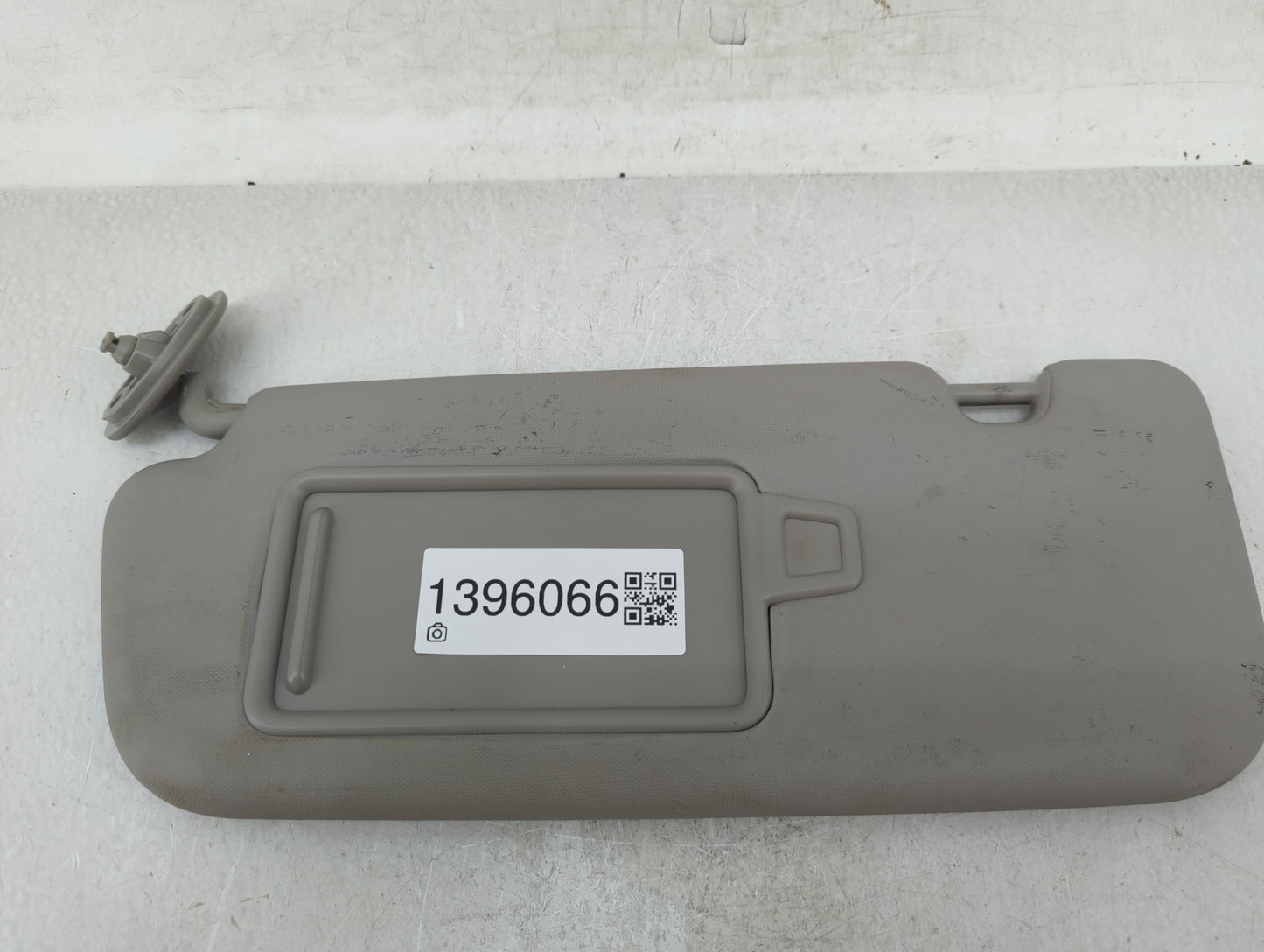 2017-2018 Kia Forte Sun Visor Shade Replacement Passenger Right Mirror Fits Fits 2017 2018 OEM Used Auto Parts - Oemusedauto