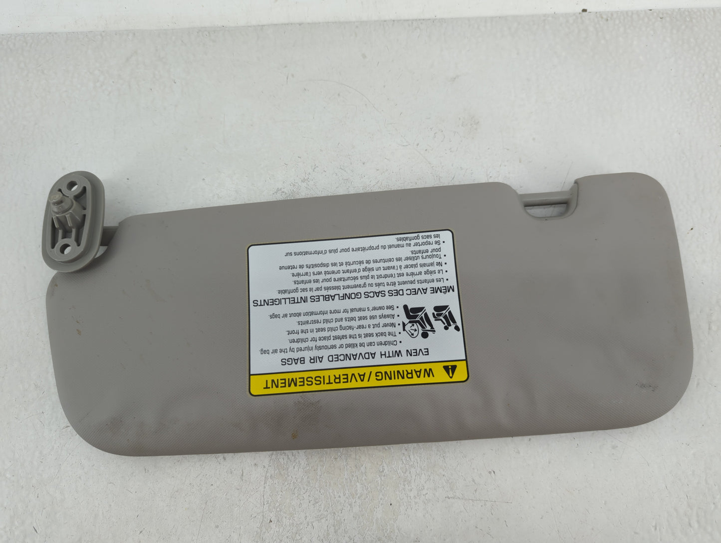 2017-2018 Kia Forte Sun Visor Shade Replacement Driver Left Mirror Fits Fits 2017 2018 OEM Used Auto Parts - Oemusedautopart