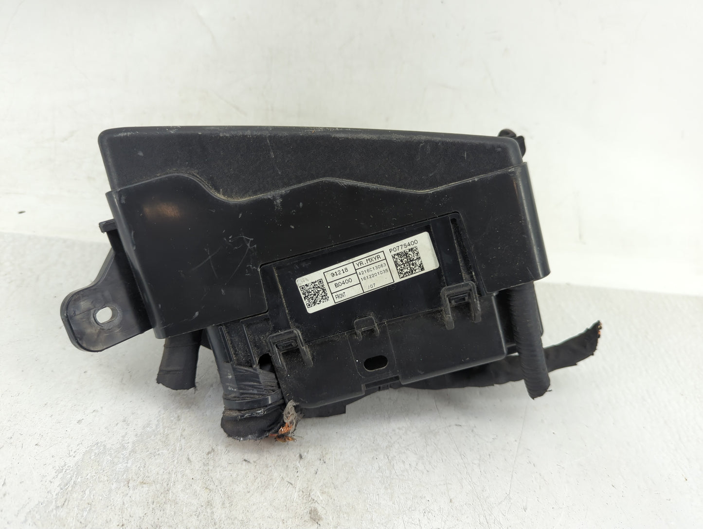 2017-2018 Kia Forte Fusebox Fuse Box Panel Relay Module P/N:91218 B0400 P077S400 Fits Fits 2017 2018 OEM Used Auto Parts - O