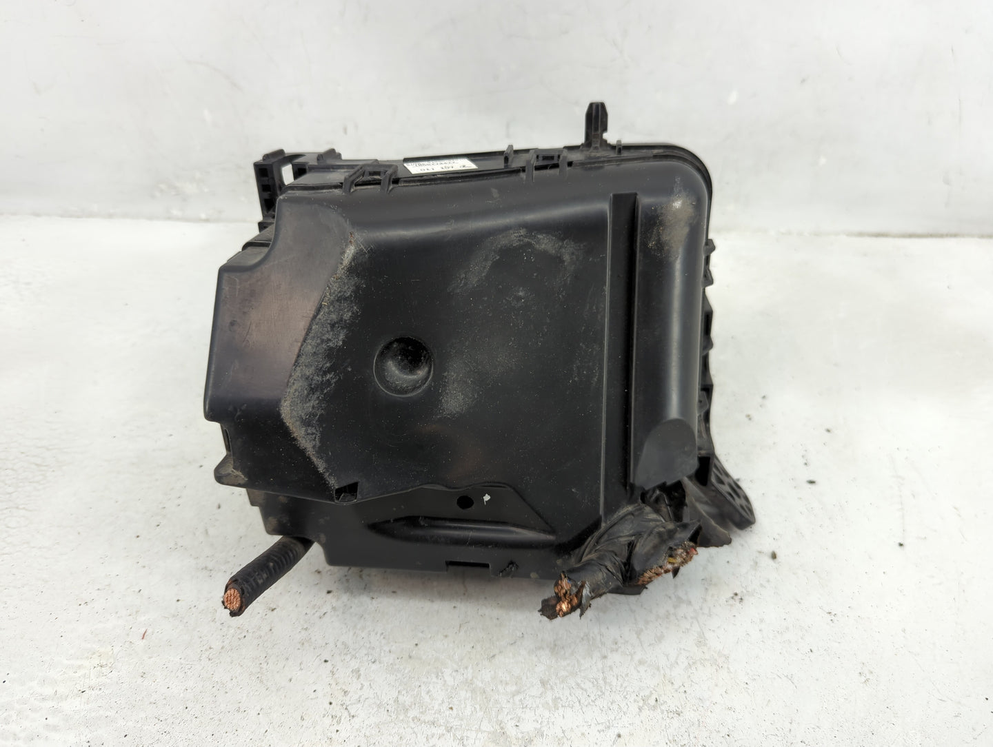 2017-2018 Kia Forte Fusebox Fuse Box Panel Relay Module P/N:91950-3X510 Fits Fits 2017 2018 OEM Used Auto Parts - Oemusedaut