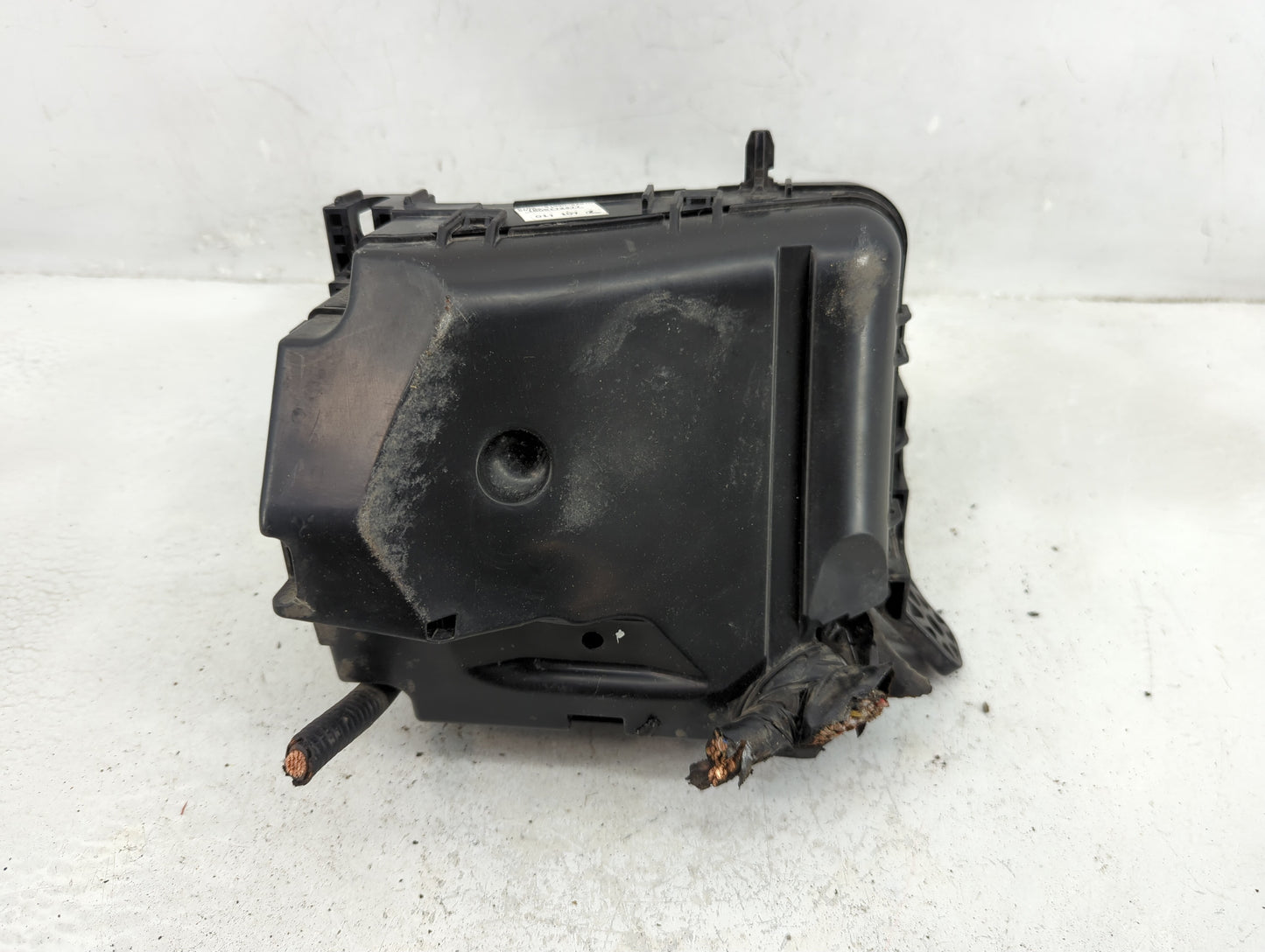 2017-2018 Kia Forte Fusebox Fuse Box Panel Relay Module P/N:91950-3X510 Fits Fits 2017 2018 OEM Used Auto Parts - Oemusedaut