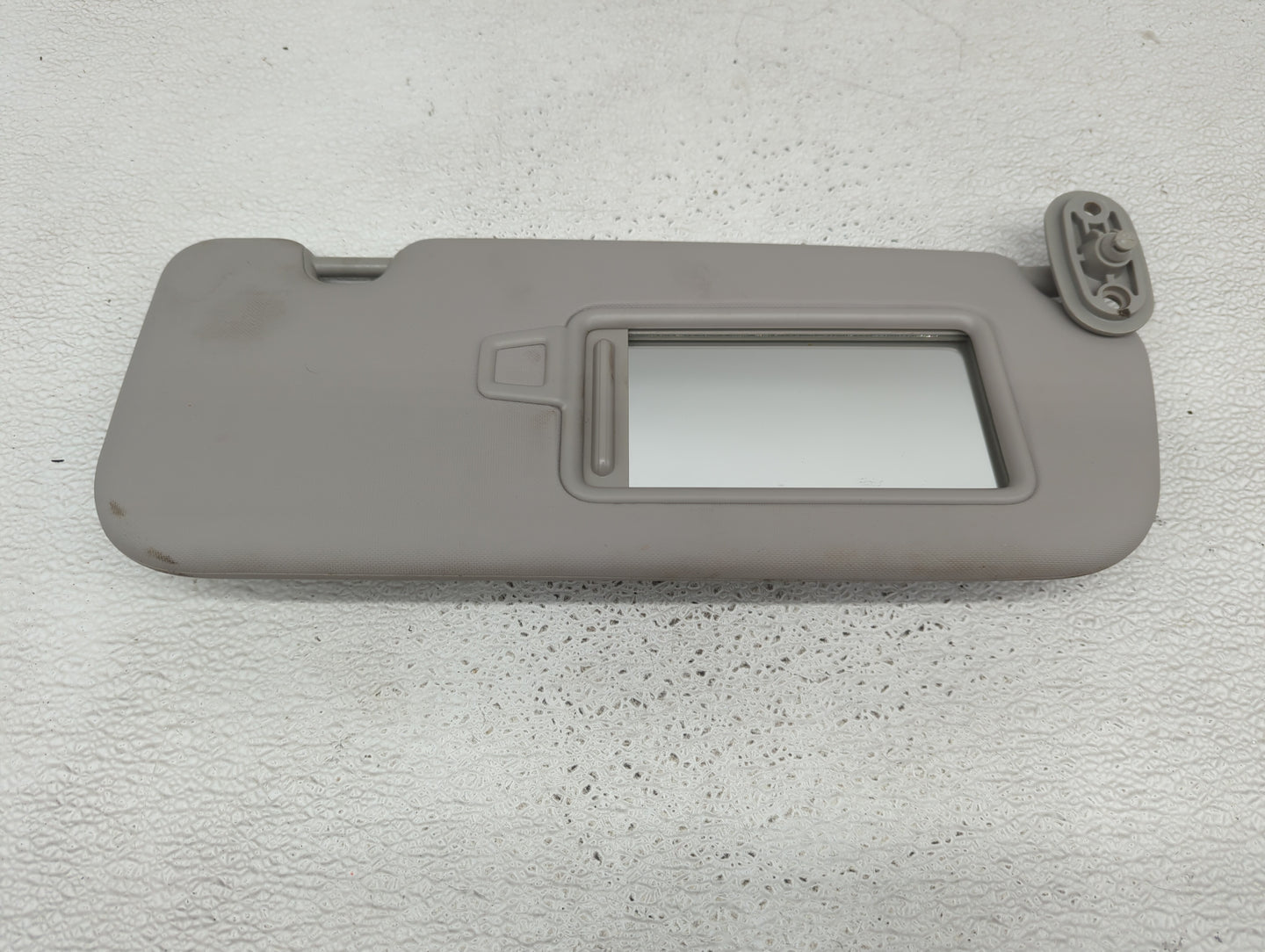 2017-2018 Kia Forte Sun Visor Shade Replacement Passenger Right Mirror Fits Fits 2017 2018 OEM Used Auto Parts - Oemusedauto