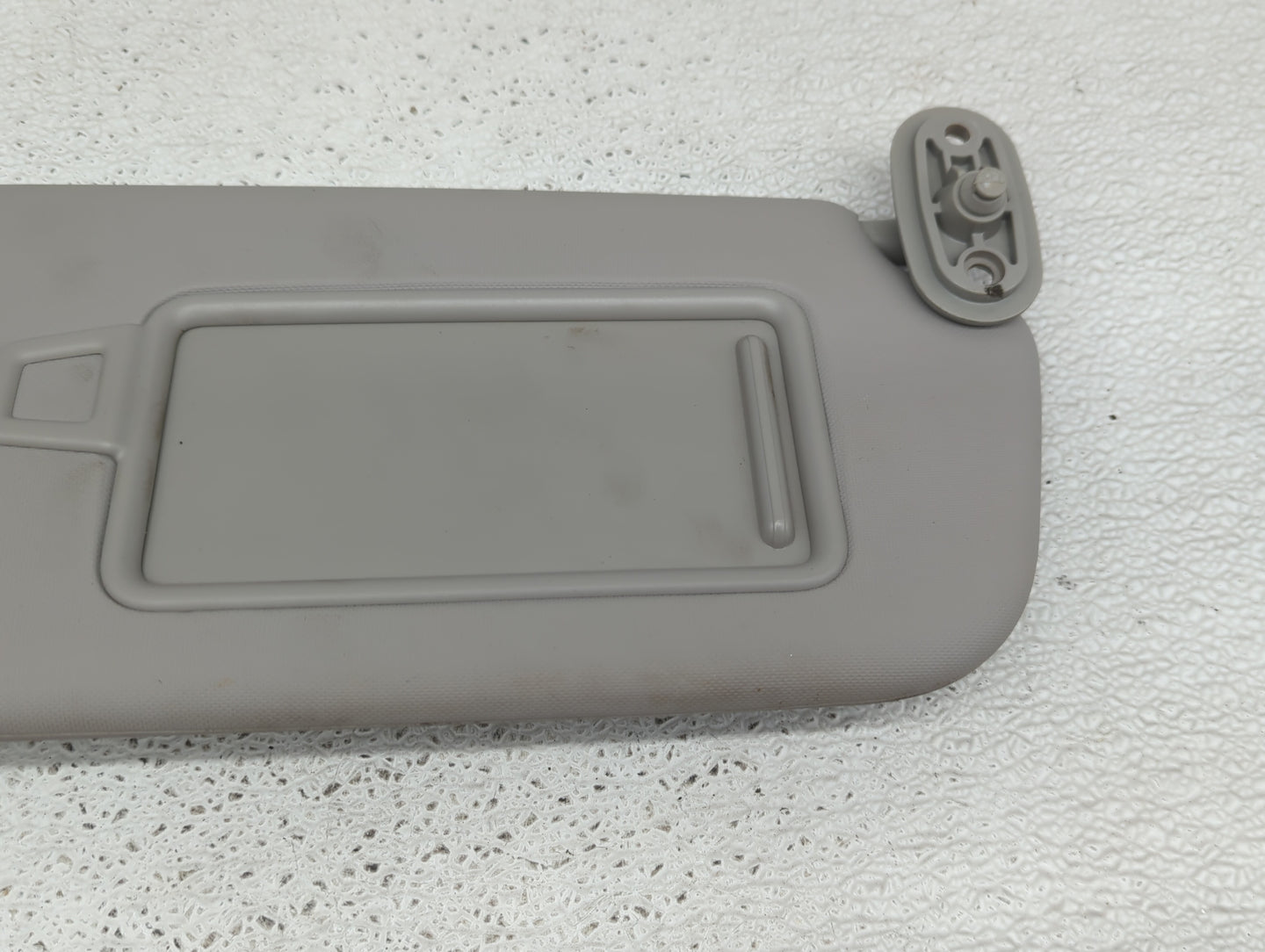 2017-2018 Kia Forte Sun Visor Shade Replacement Passenger Right Mirror Fits Fits 2017 2018 OEM Used Auto Parts - Oemusedauto
