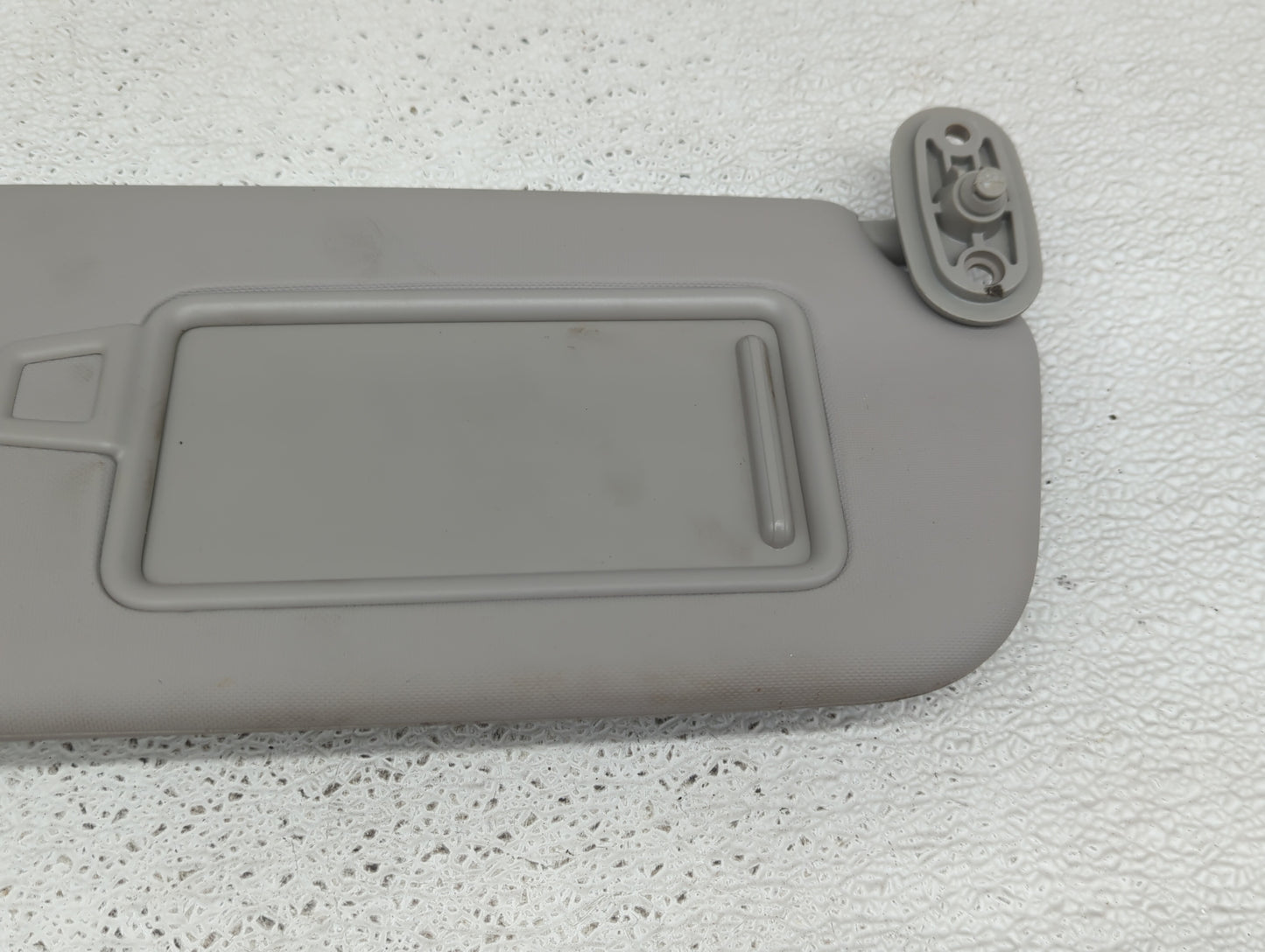 2017-2018 Kia Forte Sun Visor Shade Replacement Passenger Right Mirror Fits Fits 2017 2018 OEM Used Auto Parts - Oemusedauto