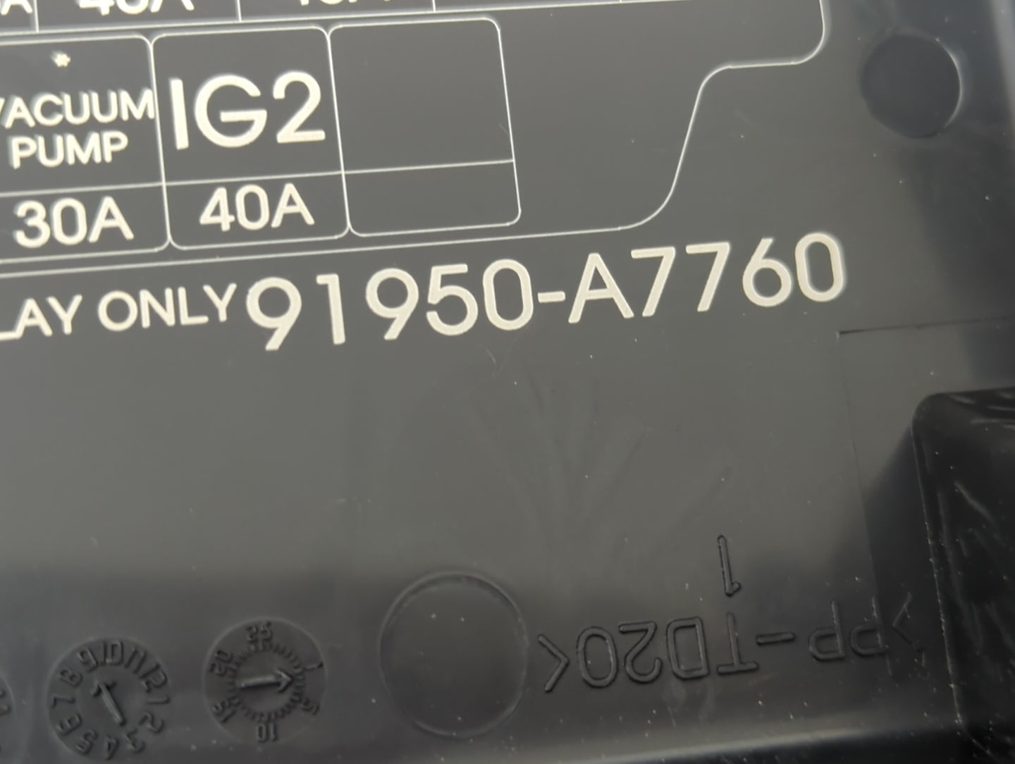 2017-2018 Kia Forte Fusebox Fuse Box Panel Relay Module P/N:91950-A7760 Fits Fits 2017 2018 OEM Used Auto Parts - Oemusedaut