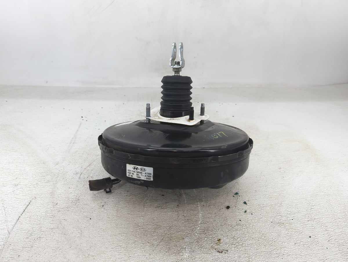 2014-2018 Kia Forte Power Brake Booster Oem 1422932 - Oemusedautoparts1.com