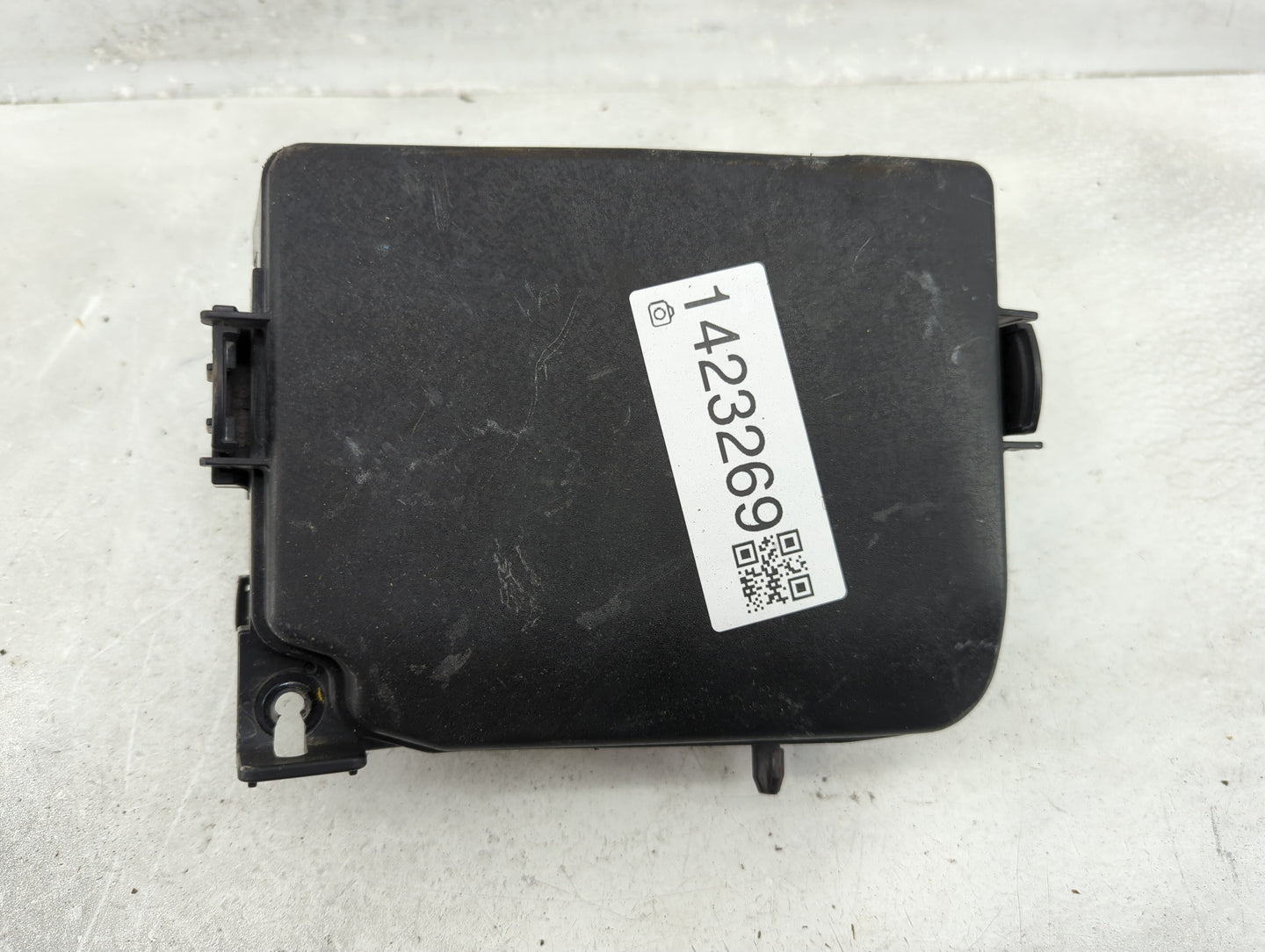 2017-2018 Kia Forte Fusebox Fuse Box Panel Relay Module P/N:91950-3X510 Fits Fits 2017 2018 OEM Used Auto Parts - Oemusedaut