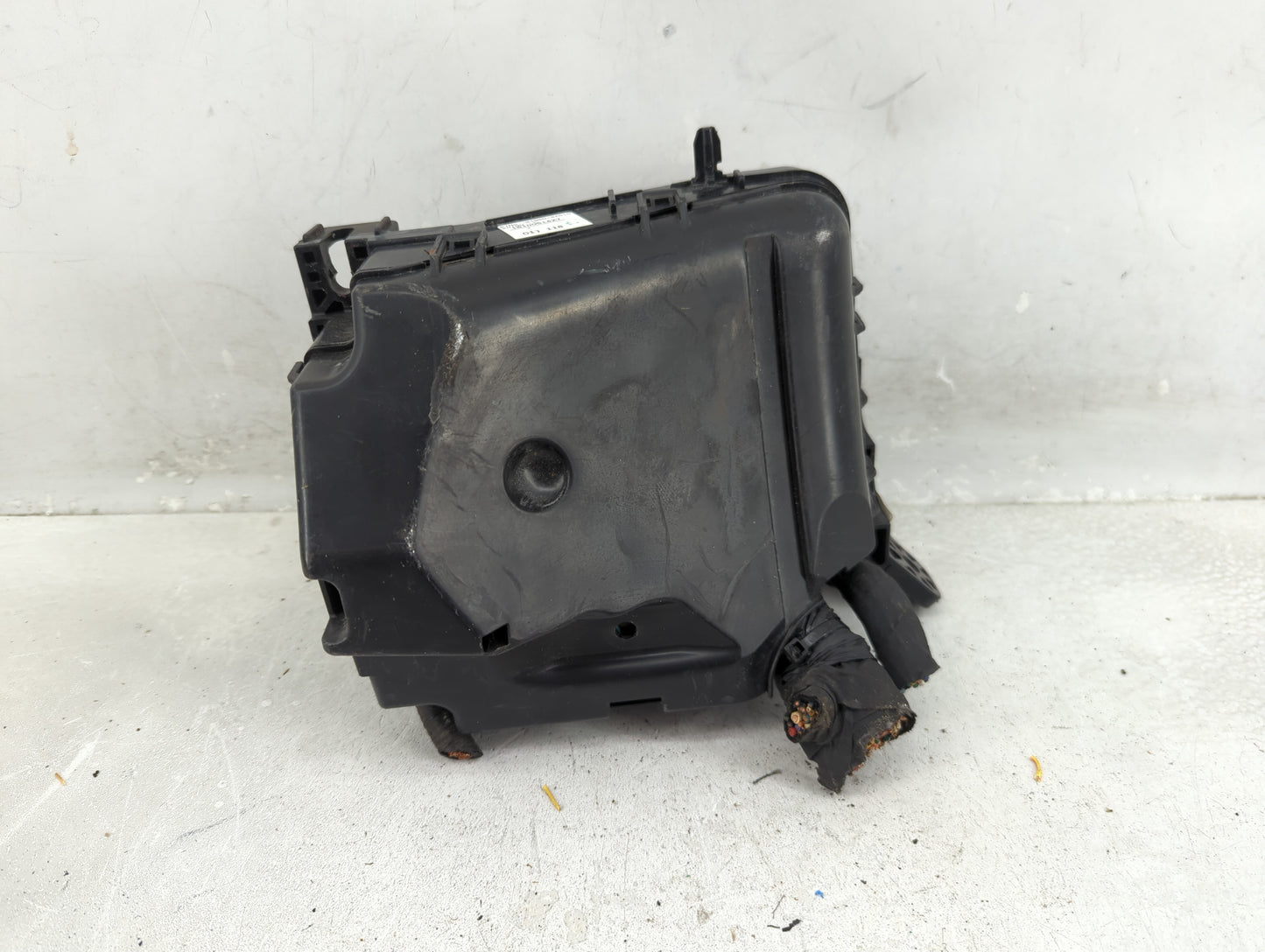 2017-2018 Kia Forte Fusebox Fuse Box Panel Relay Module P/N:91950-3X510 Fits Fits 2017 2018 OEM Used Auto Parts - Oemusedaut