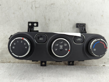2017-2018 Kia Forte Climate Control Module Temperature AC/Heater Replacement P/N:97250-B0AA0 Fits Fits 2017 2018 OEM Used Au