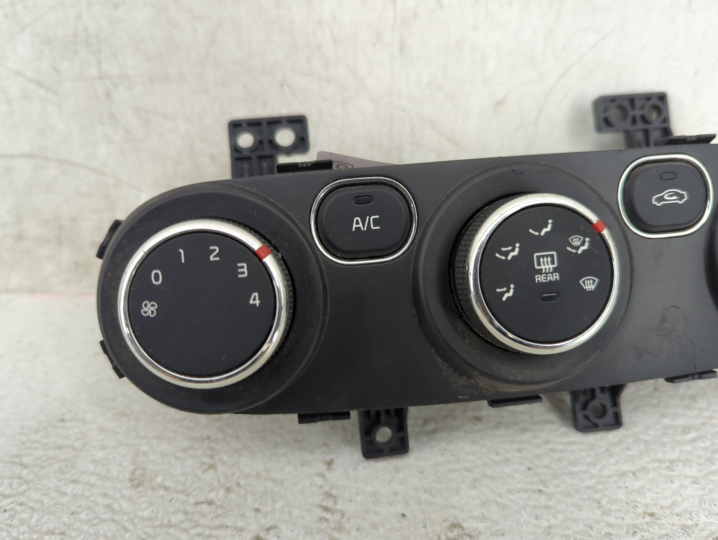 2017-2018 Kia Forte Climate Control Module Temperature AC/Heater Replacement P/N:97250-B0AB0 97250-A7XXX Fits Fits 2017 2018