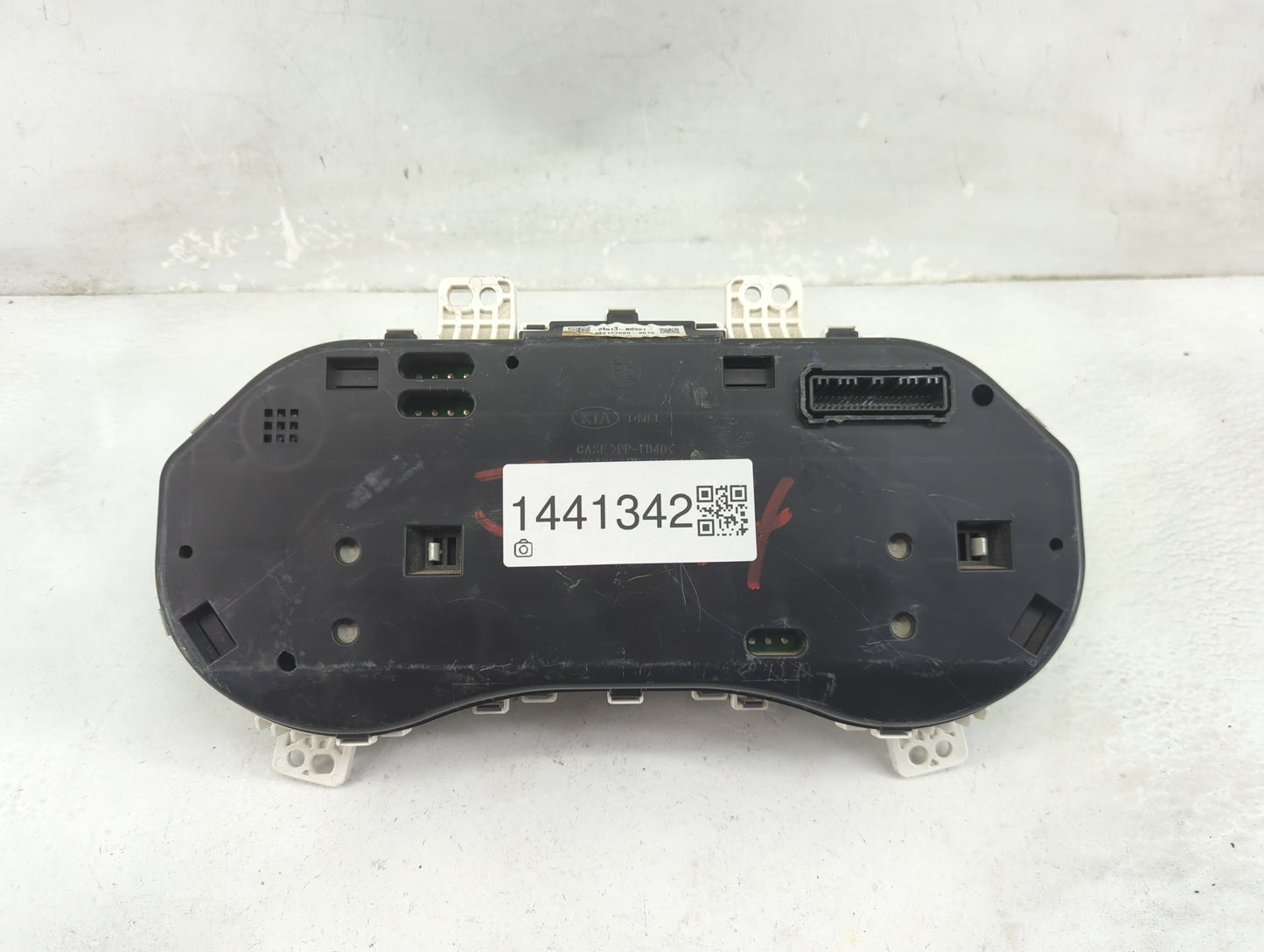 2017-2018 Kia Forte Instrument Cluster Speedometer Gauges P/N:94013-B0301 Fits Fits 2017 2018 OEM Used Auto Parts - Oemuseda