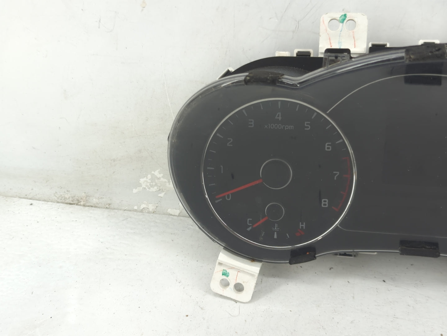 2017-2018 Kia Forte Instrument Cluster Speedometer Gauges P/N:94003-B0300 Fits Fits 2017 2018 OEM Used Auto Parts - Oemuseda