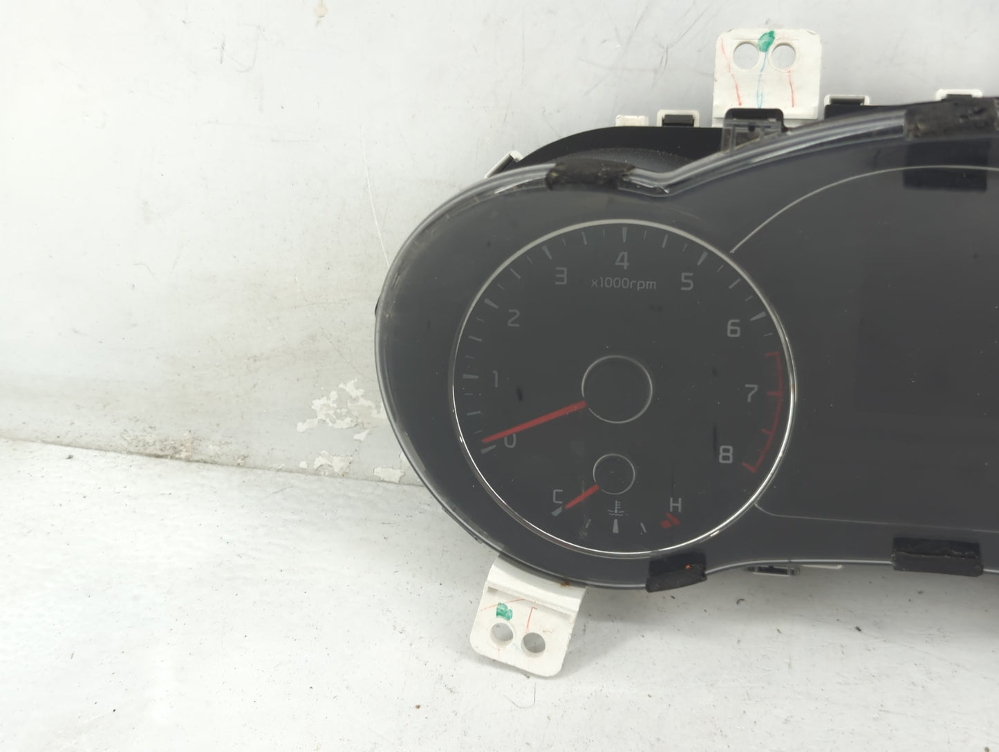 2017-2018 Kia Forte Instrument Cluster Speedometer Gauges P/N:94003-B0300 Fits Fits 2017 2018 OEM Used Auto Parts - Oemuseda