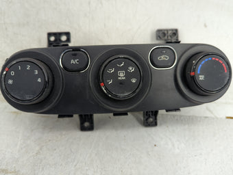 compare product 2017-2018 Kia Forte Climate Control Module Temperature AC/Heater Replacement P/N:97250-B0AA0 Q0290AAM Fits Fits 2017 2018 OEM Used Auto Parts