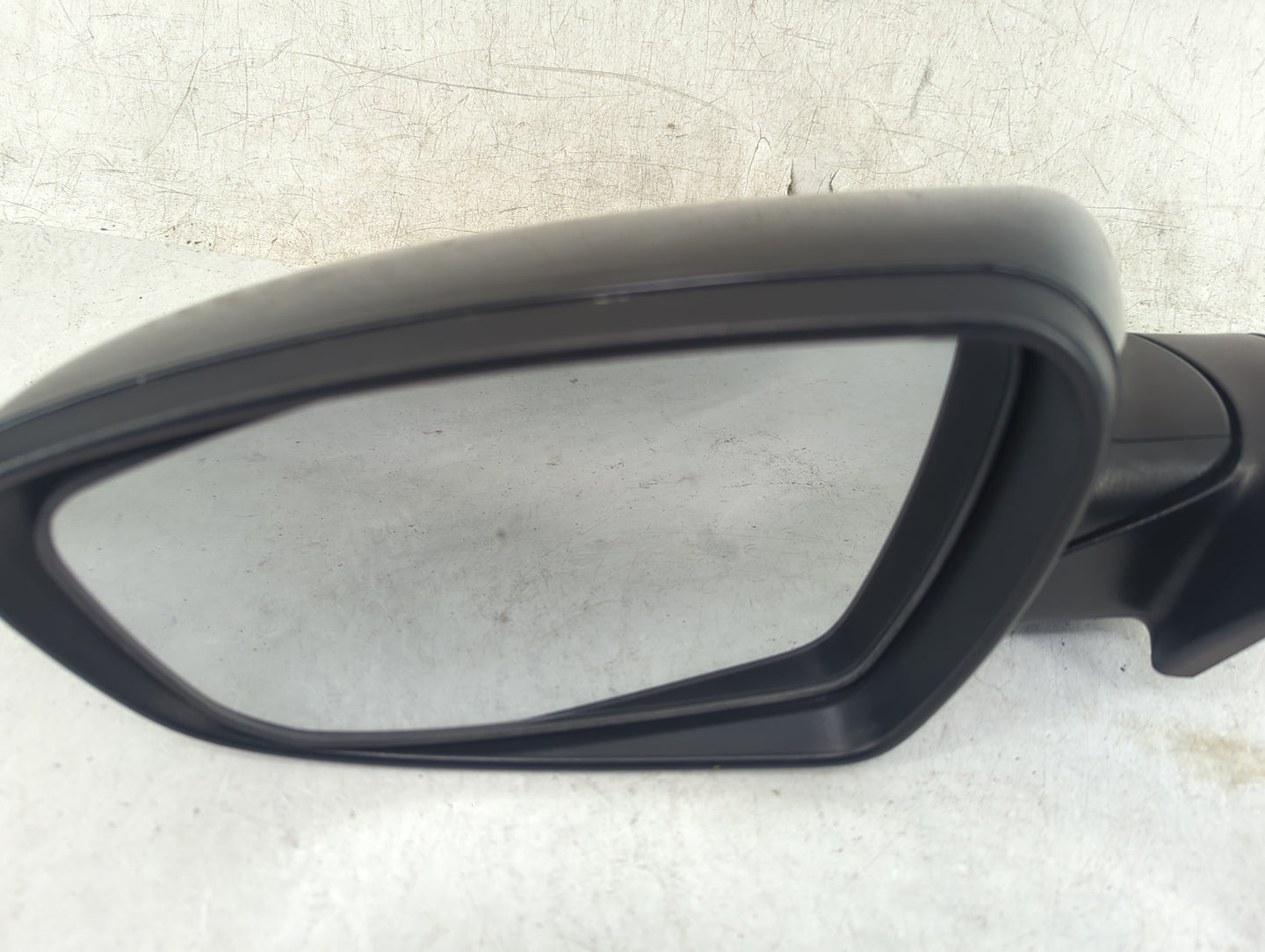 2016-2018 Kia Forte Driver Side View Mirror - Left Door Mirror OEM Used - Oemusedautoparts1.com