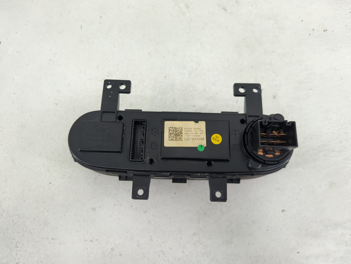 2017-2018 Kia Forte Climate Control Module Temperature AC/Heater Replacement P/N:97250-B0AA0 97250-A7000 Fits Fits 2017 2018