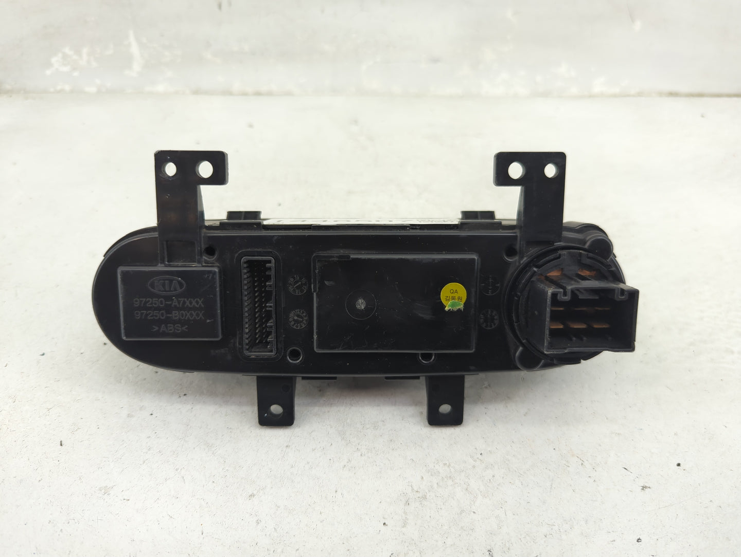 2017-2018 Kia Forte Climate Control Module Temperature AC/Heater Replacement P/N:97250-A7XXX 97250-B0XXX Fits Fits 2017 2018